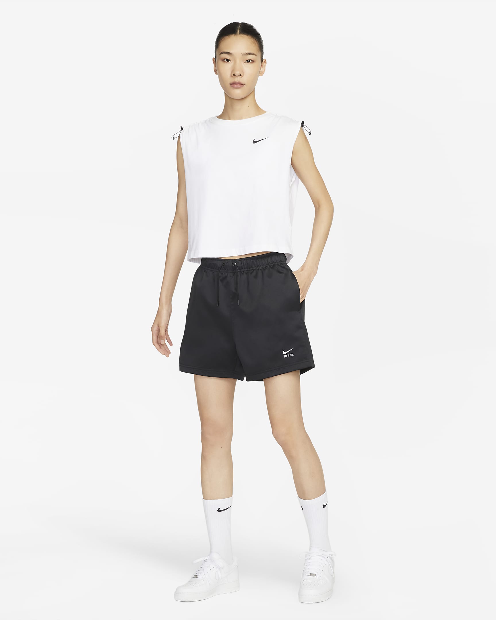 Nike Sportswear Women's Woven High-Rise Shorts. Nike IN