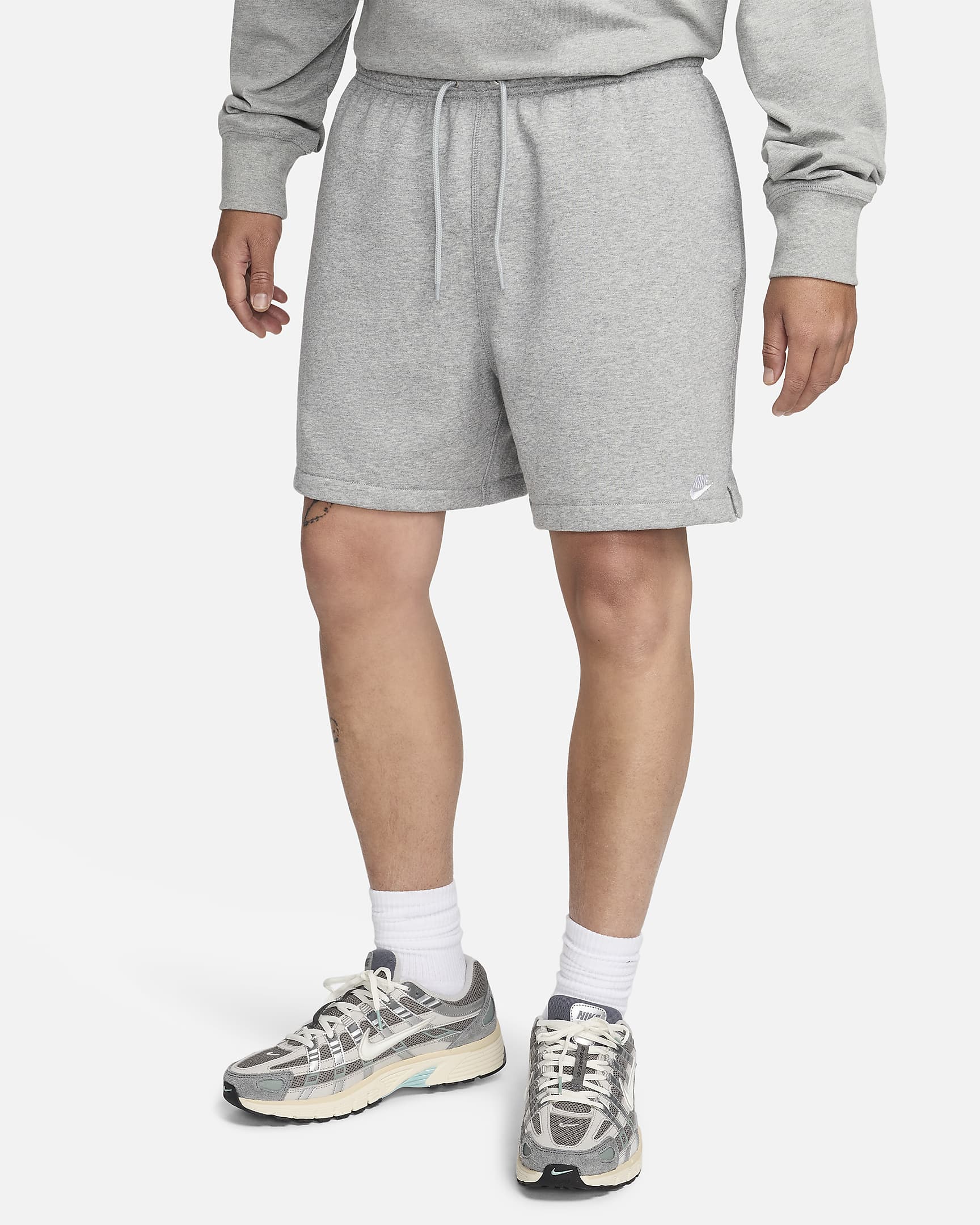 Nike Club Flow-Shorts aus French Terry für Herren - Dark Grey Heather/Light Smoke Grey/Weiß