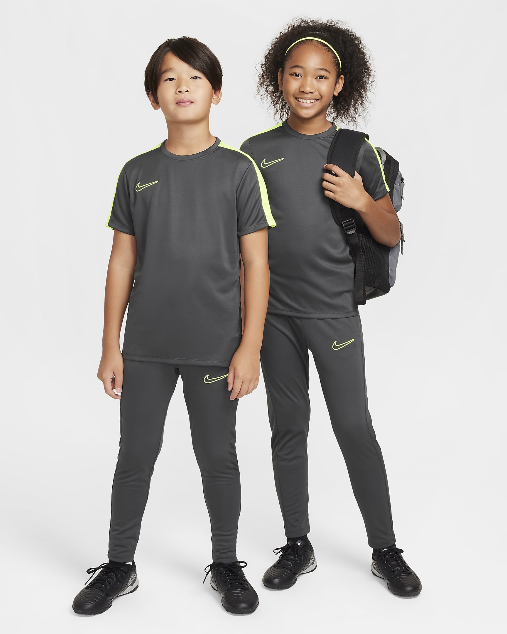 Nike Dri-FIT Academy23-fodboldtrøje til børn - Anthracite/Volt/Volt