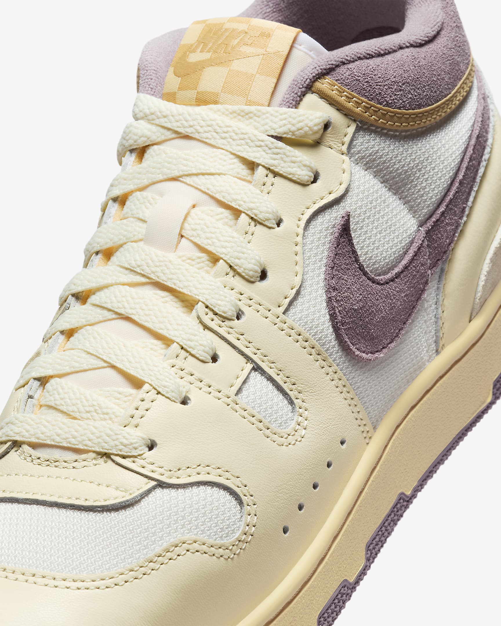 Nike Attack Men's Shoes - Sail/Coconut Milk/Pale Vanilla/Taupe Grey