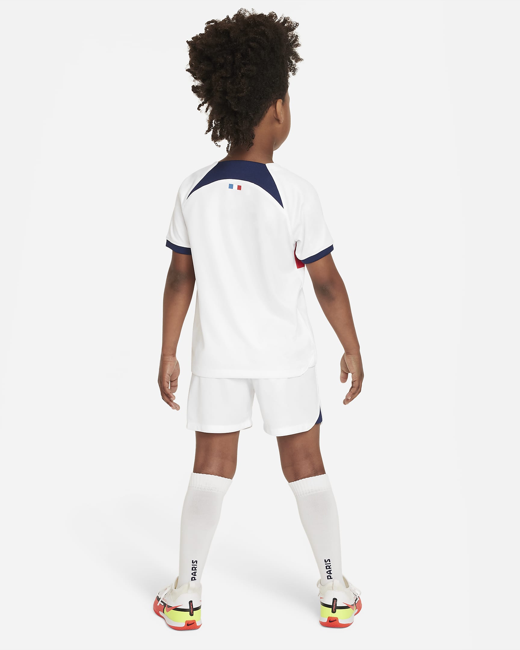 Paris Saint-Germain 2023/24 Away Younger Kids' Nike Dri-FIT 3-Piece Kit ...