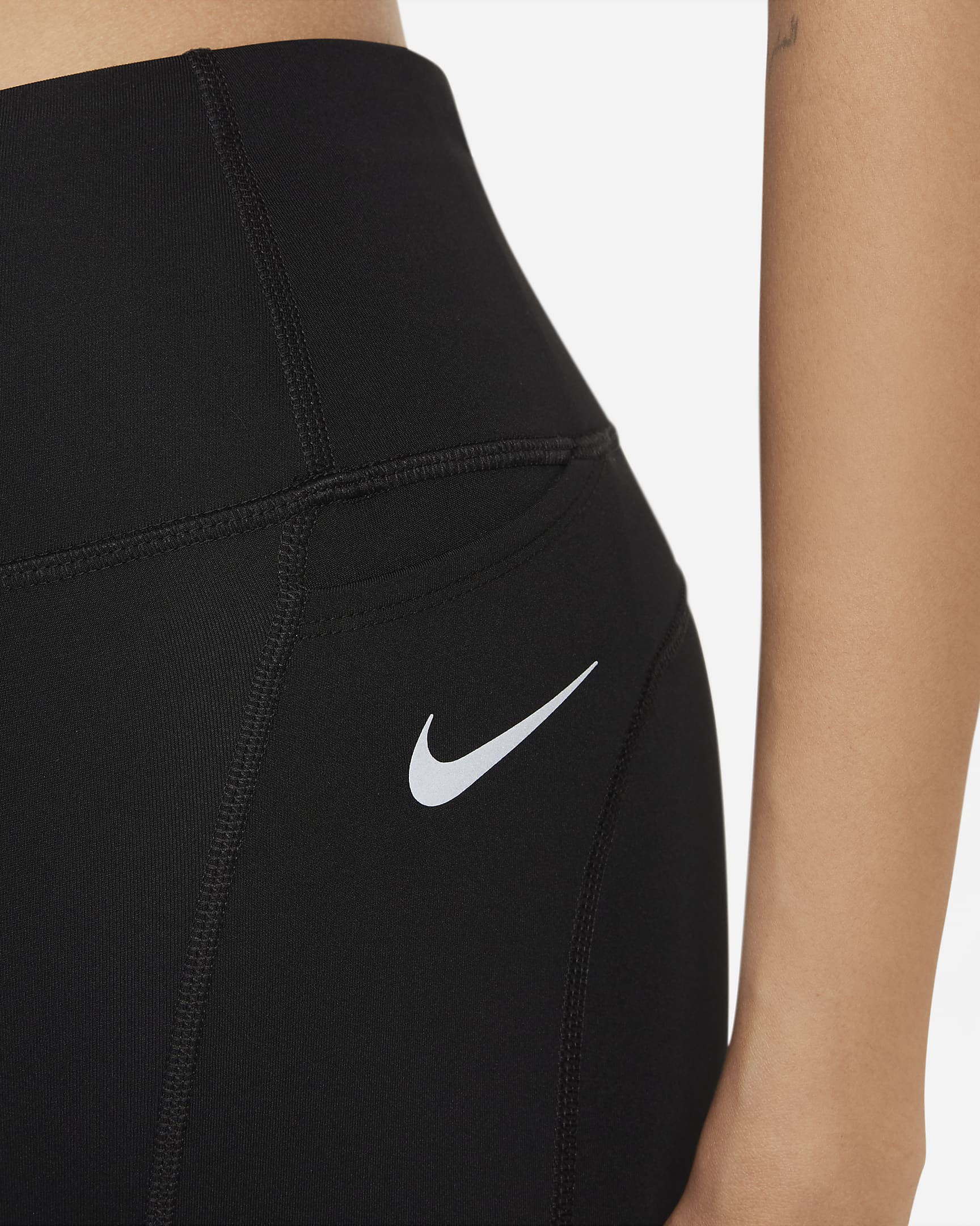 Nike Fast Pantalón corto de running de talle medio de 18 cm - Mujer - Negro