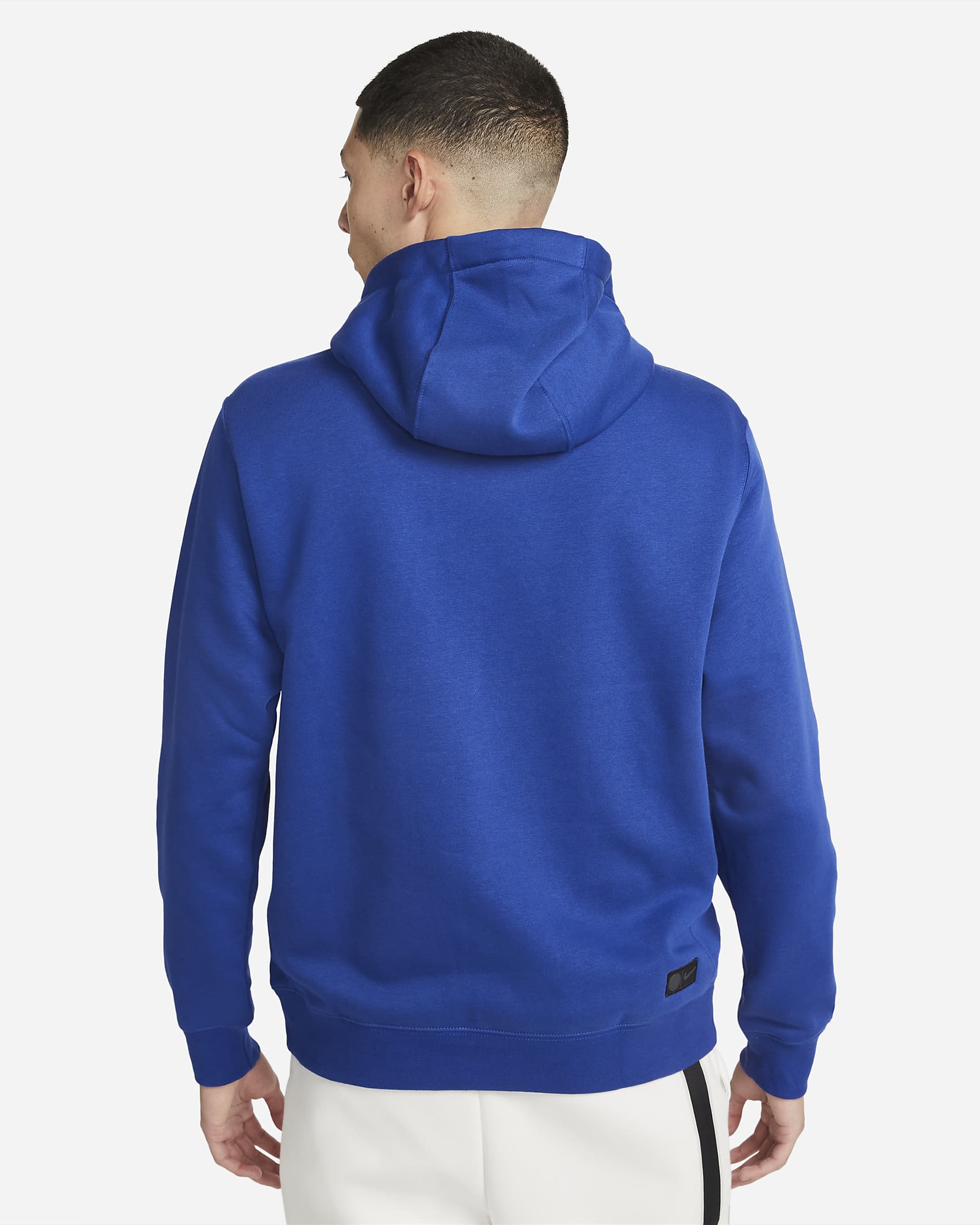 Chelsea F.C. Club Fleece Men's Pullover Hoodie. Nike SE