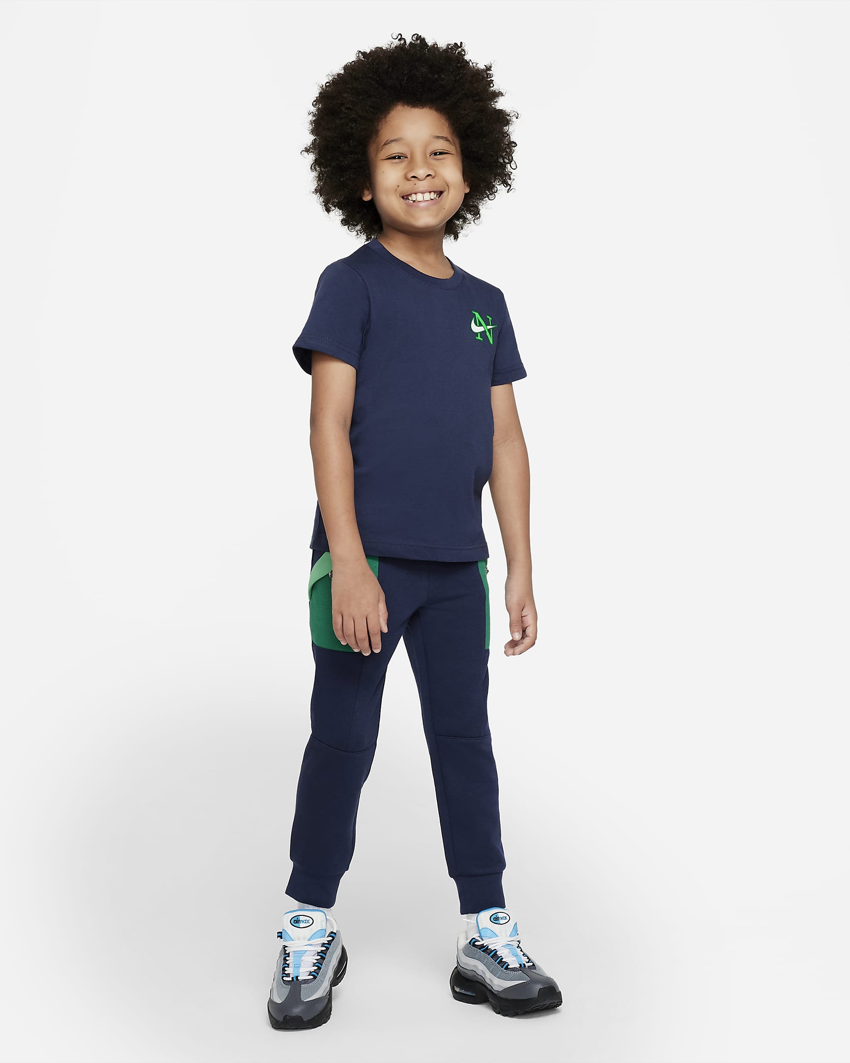 Nike Little Kids' Globe T-Shirt. Nike.com