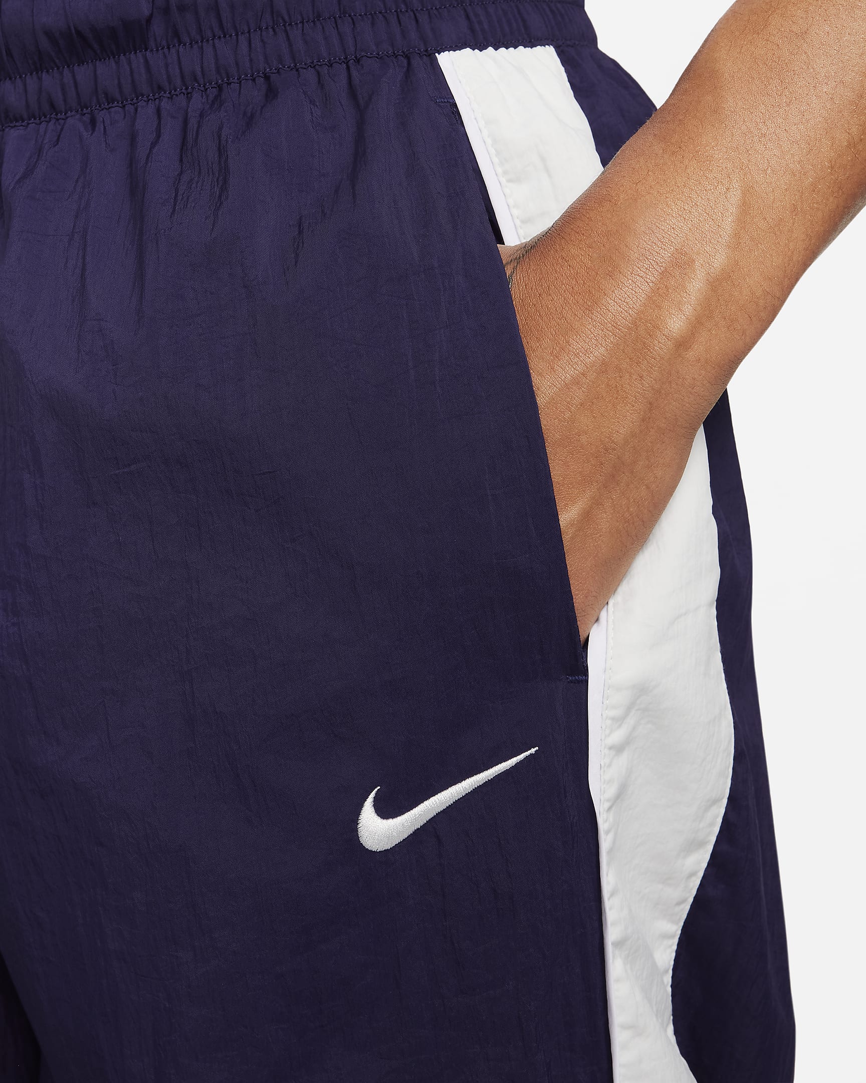 Nike Men's Woven Basketball Trousers. Nike UK