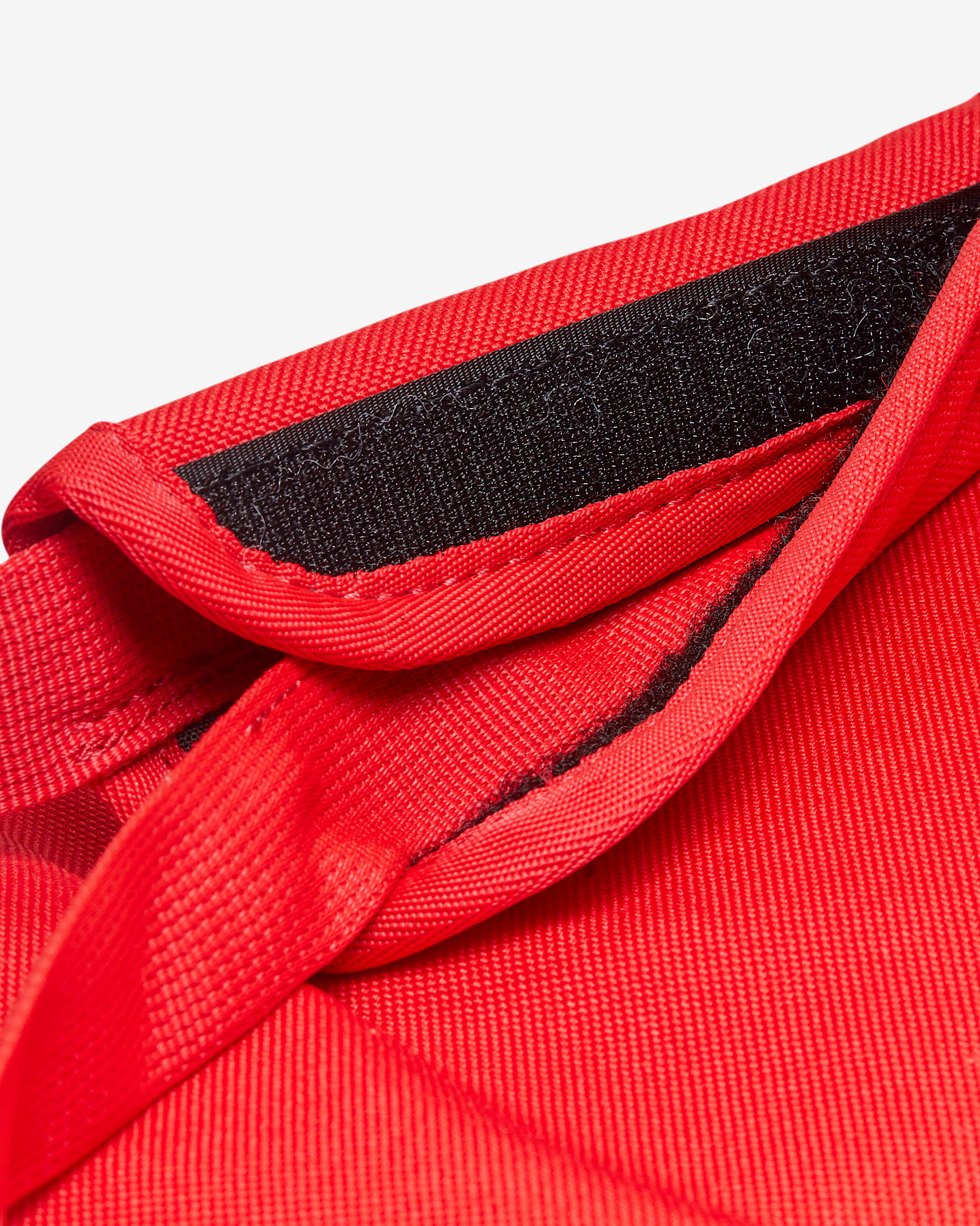 Nike Academy Team Football Duffel Bag (Large, 95L). Nike LU