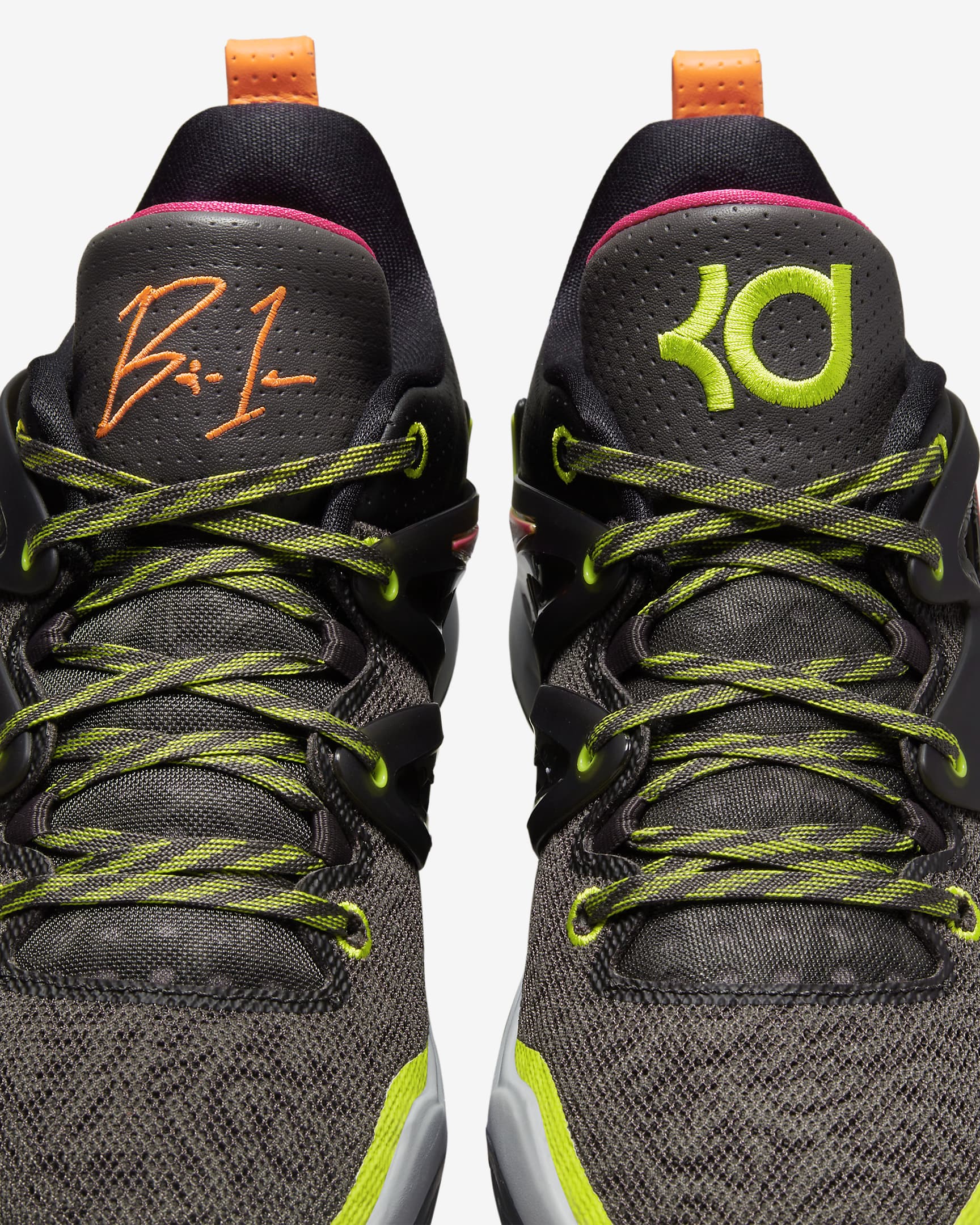 KD15 Basketball Shoes. Nike CZ