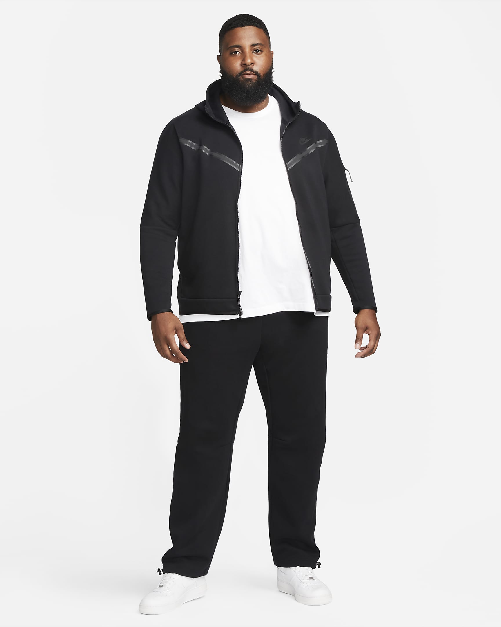 Nike Sportswear Tech Fleece Men's Trousers. Nike IE