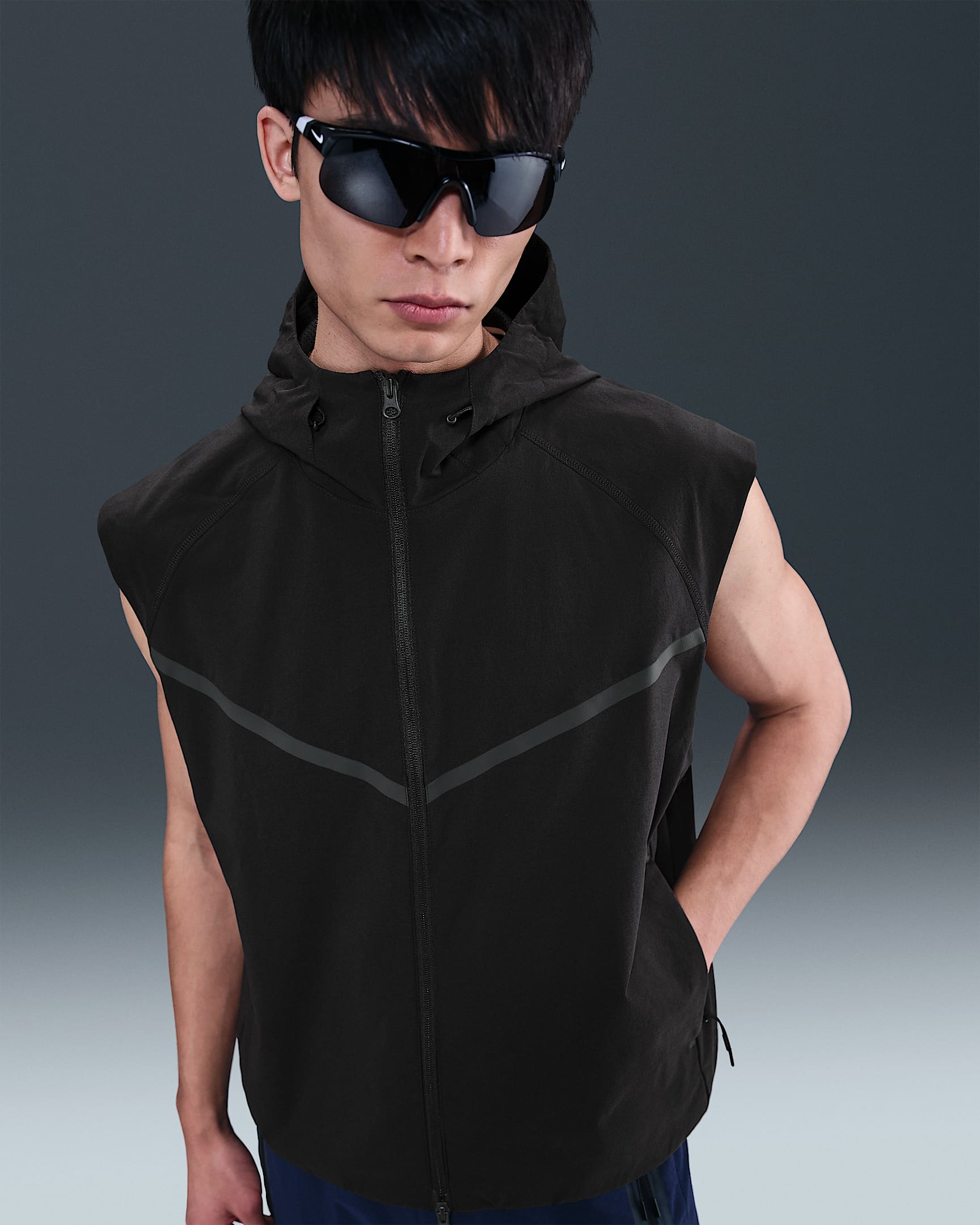 ナイキ テック メンズ Dri-FIT ウーブン ウィンドランナー ベスト - ブラック/ブラック