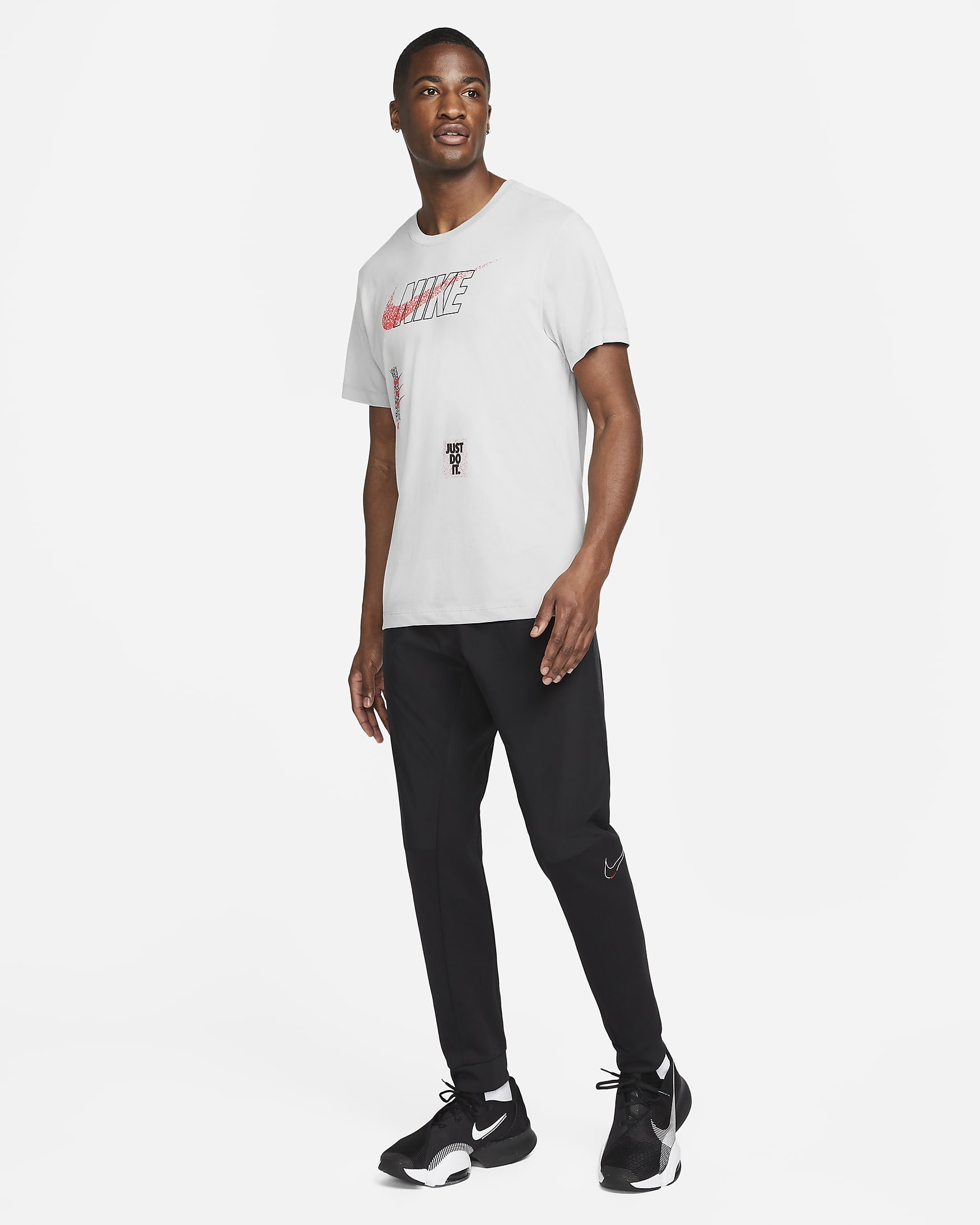 Nike DriFIT Men's Tapered Training Trousers. Nike CZ