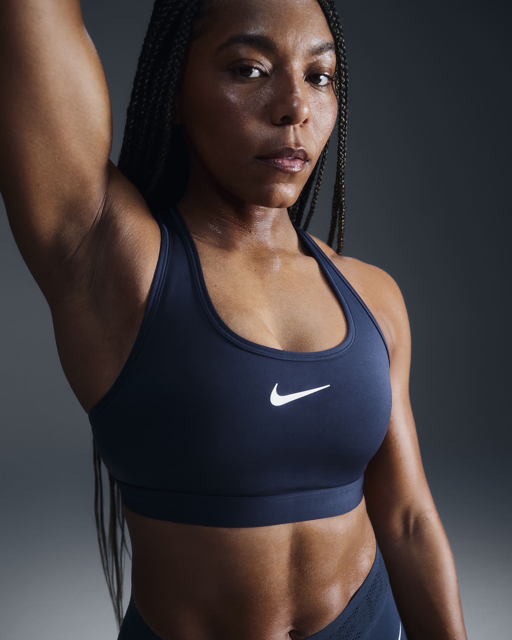 Brassière de sport rembourrée Nike Swoosh Medium Support pour femme - Armory Navy/Blanc