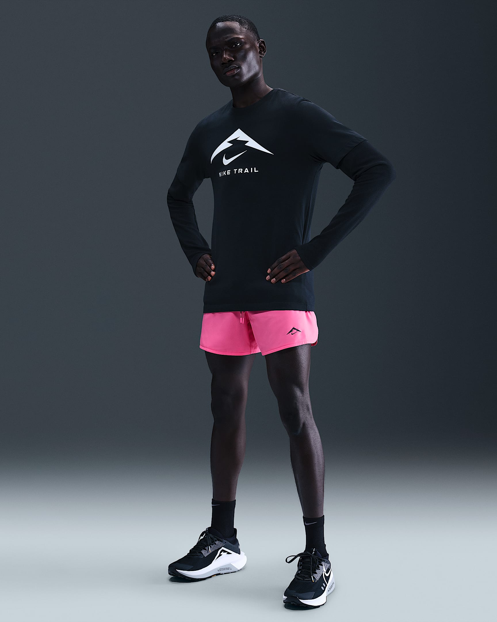 Shorts de correr Dri-FIT ADV de 13 cm con forro de ropa interior para hombre Nike Trail Second Sunrise - Rosa paleta/Rosa paleta/Caqui desierto/Negro