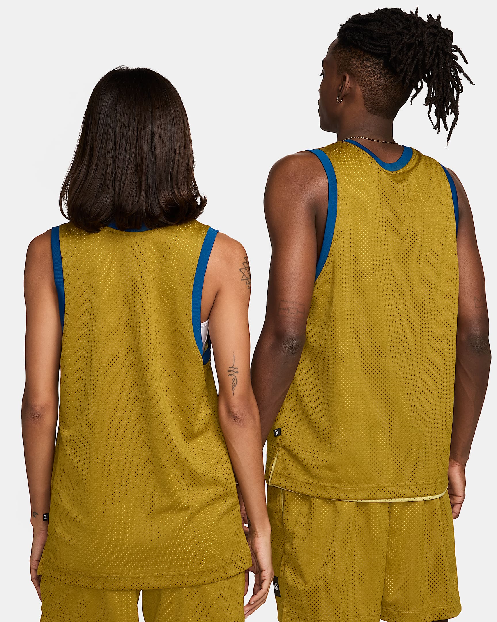 Jersey de básquetbol y skateboarding Nike SB.