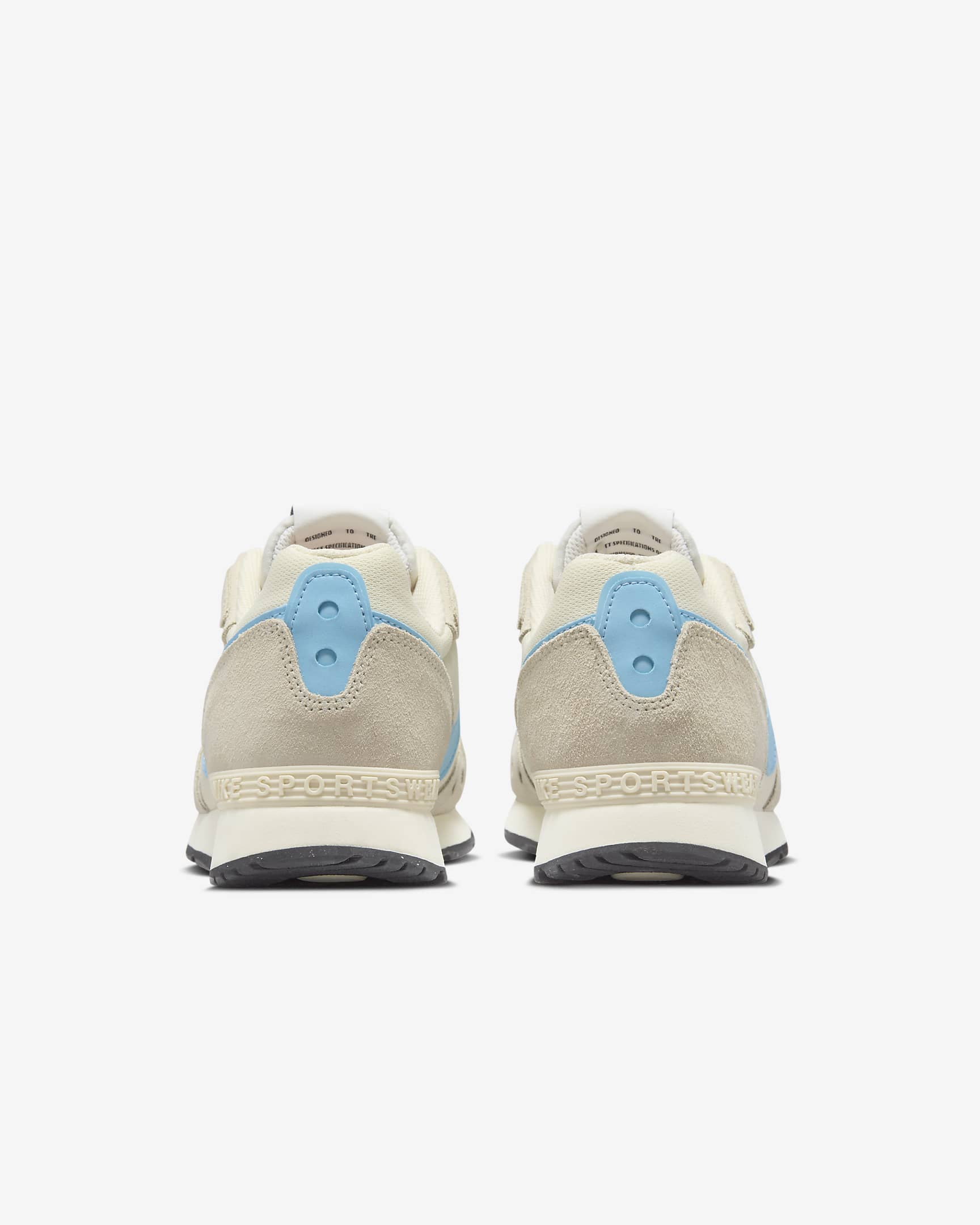 Nike Venture Runner Women's Shoe. Nike CZ