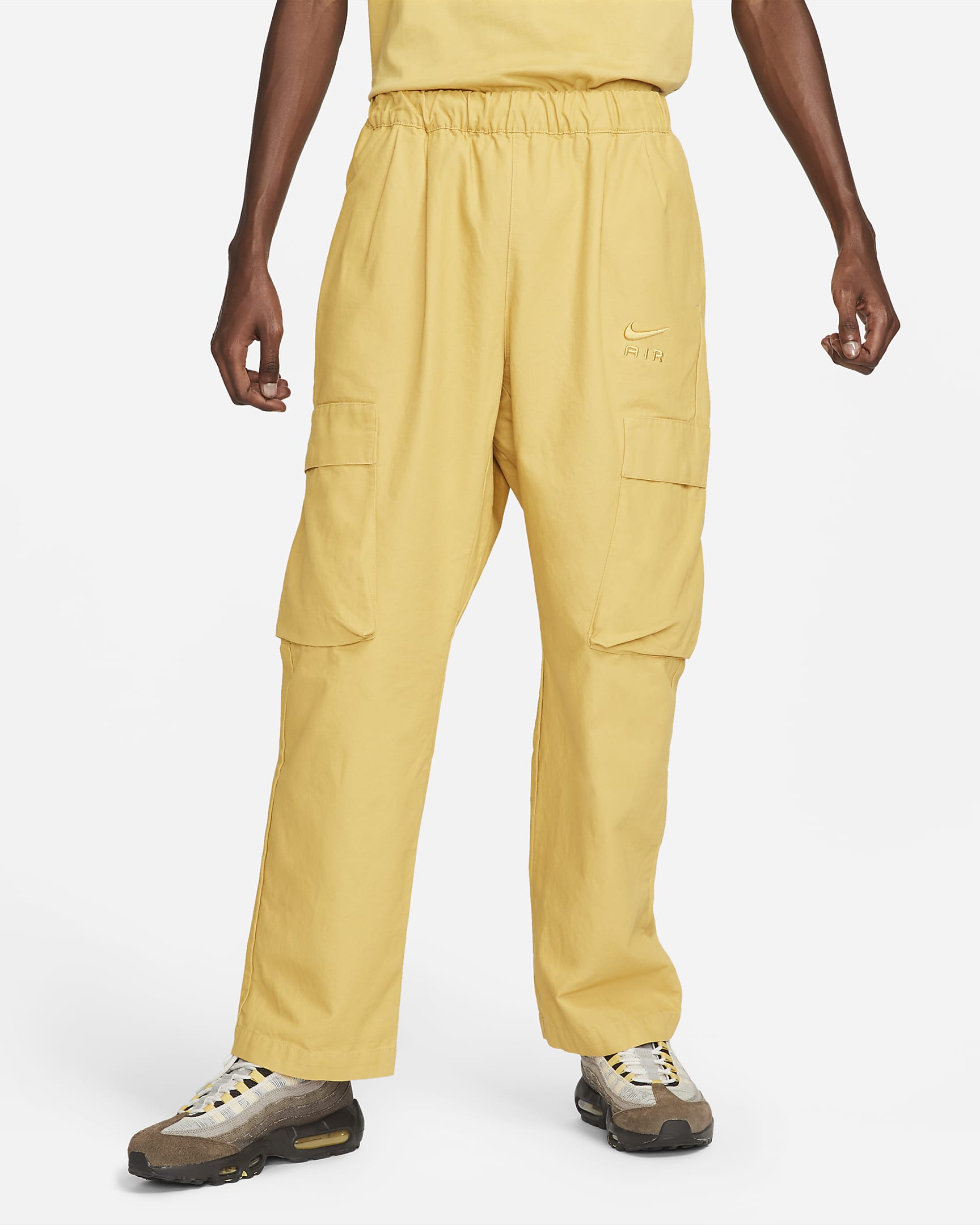 Nike Sportswear Air Men's Woven Cargo Trousers. Nike BE