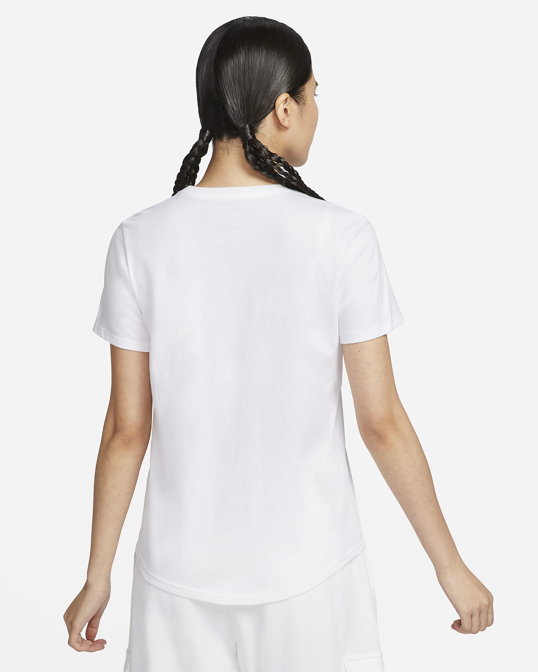 Nike Sportswear Club Essentials Women's T-Shirt - White/Black