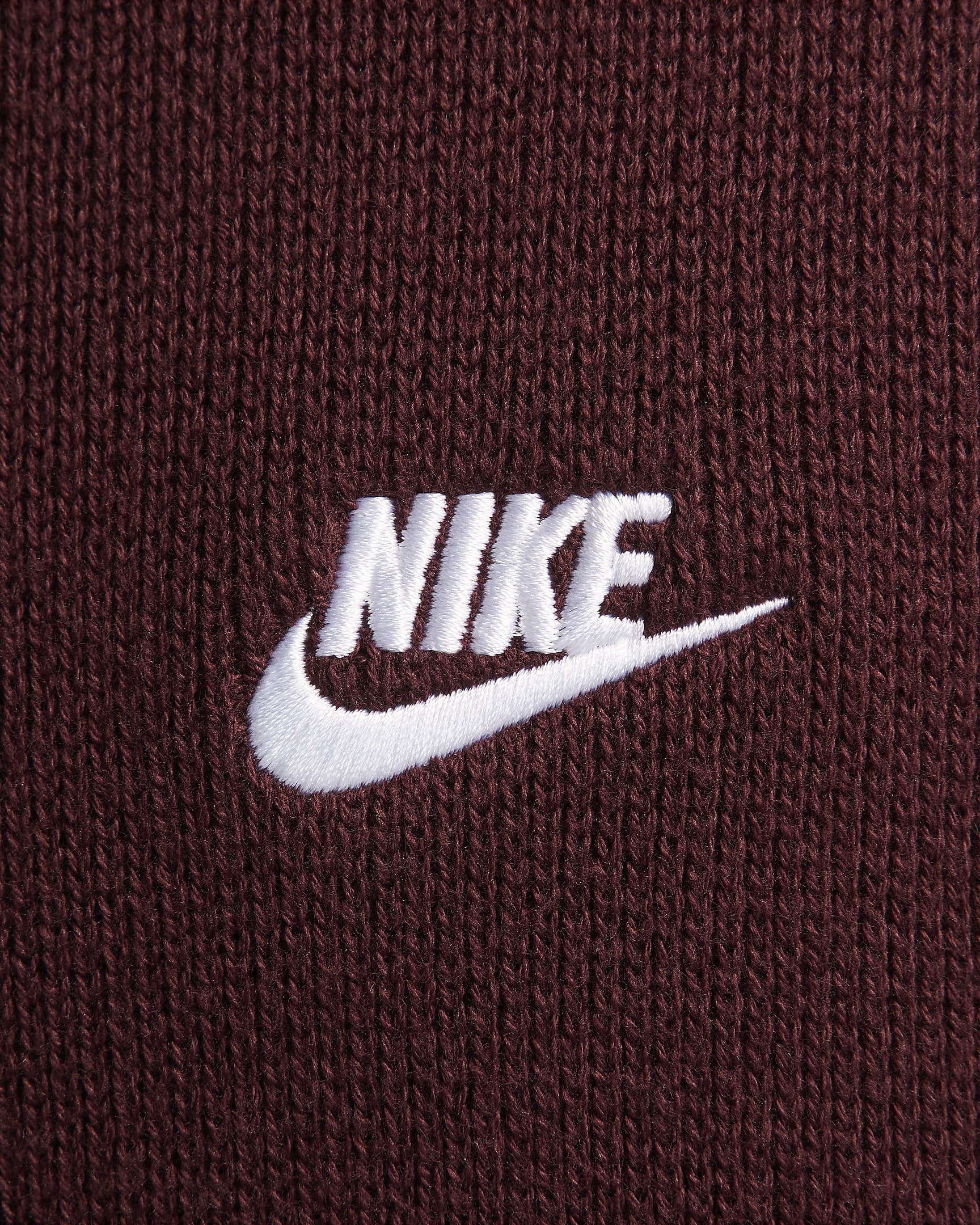 Nike Club Men's Crew-Neck Jumper - Burgundy Crush/White