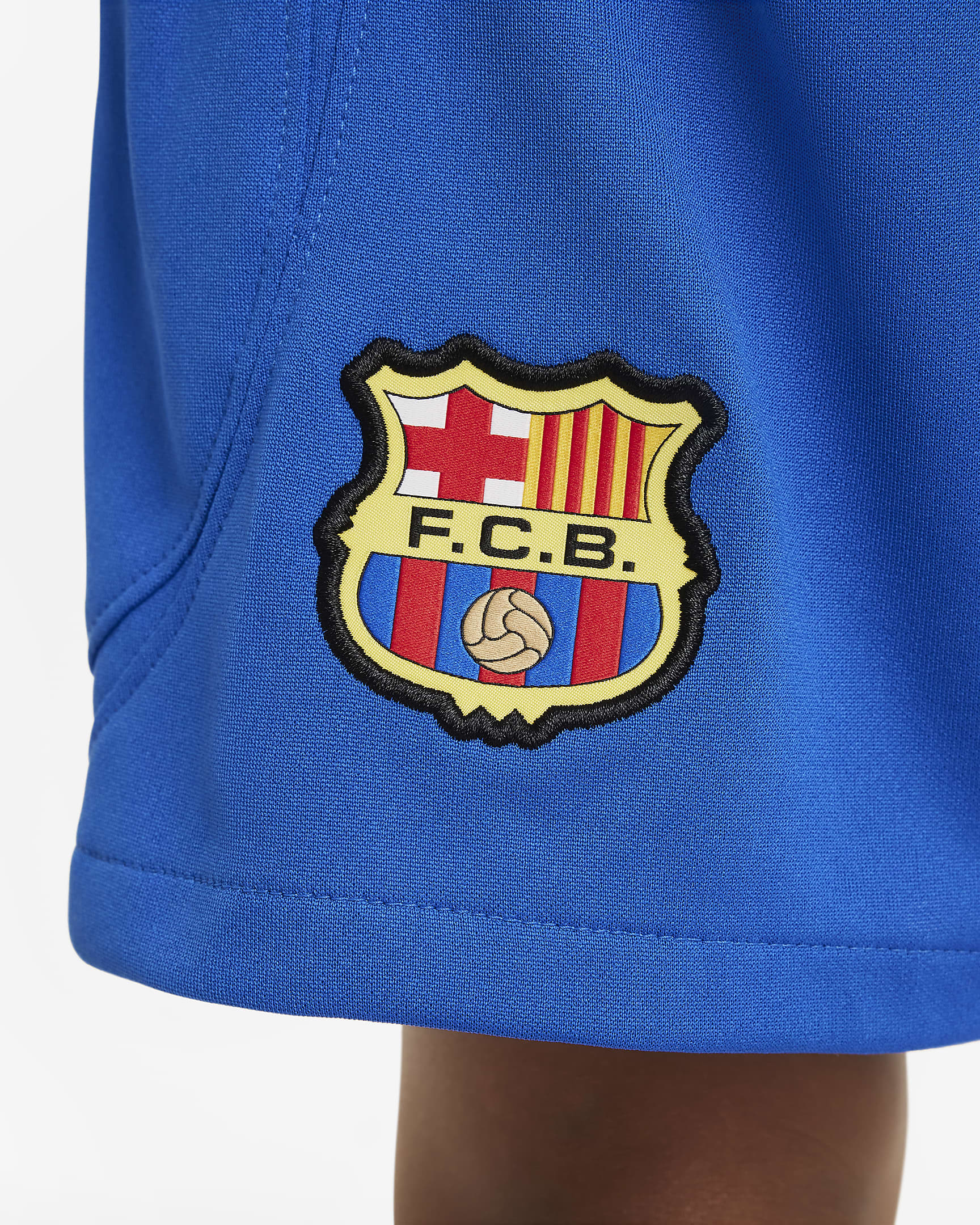 F.C. Barcelona 2023/24 Away Younger Kids' Nike Dri-FIT 3-Piece Kit. Nike IL