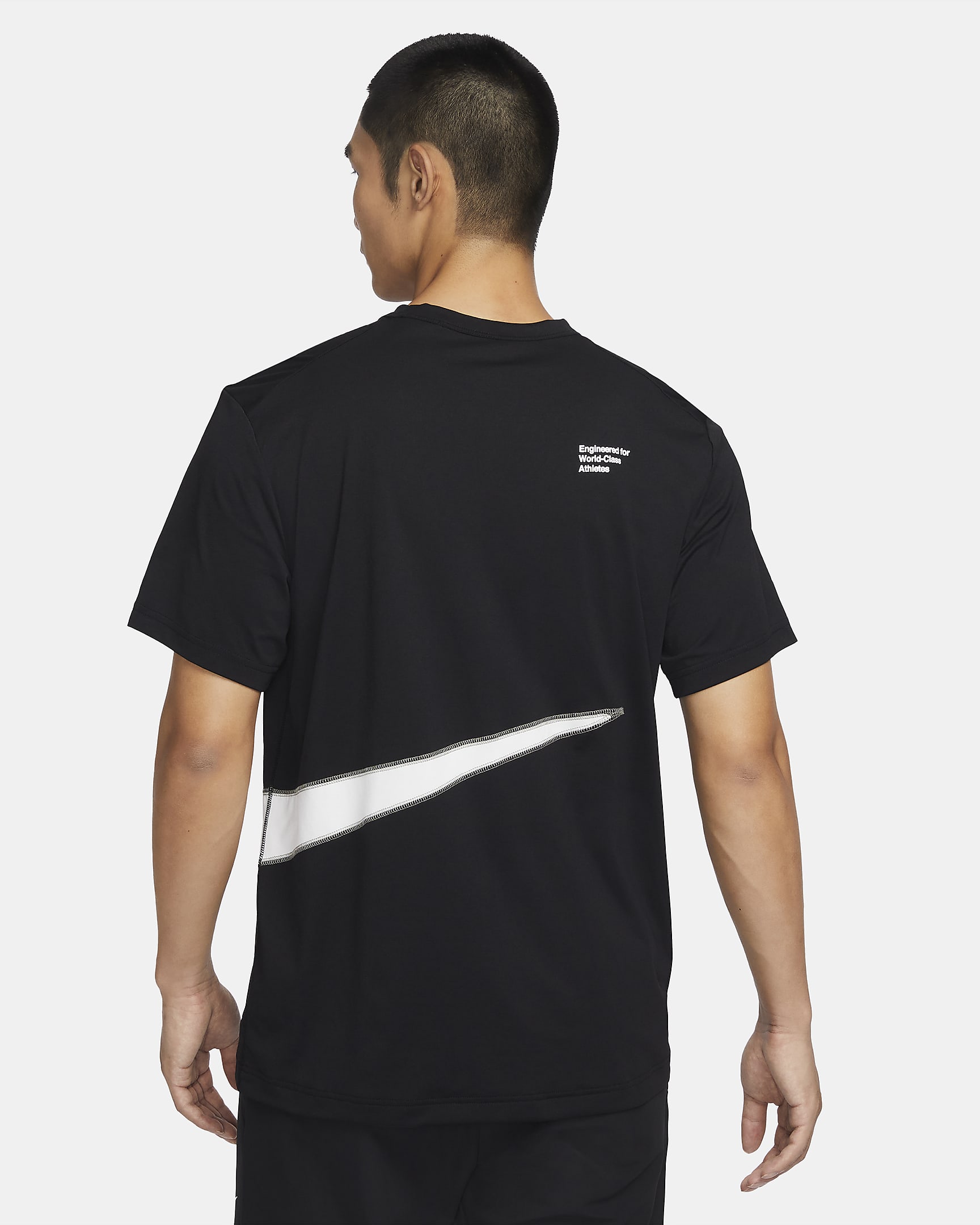 Nike Dri-FIT UV Hyverse Men's Short-Sleeve Fitness Top. Nike IN