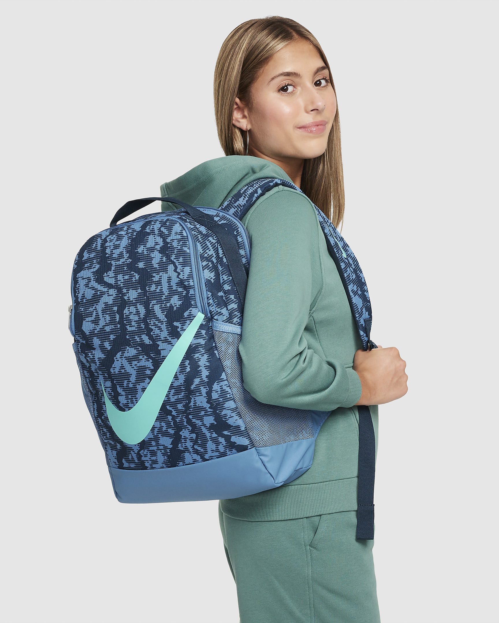 Nike Brasilia ryggsekk til barn (18 L) - Armory Navy/Aegean Storm/Green Frost