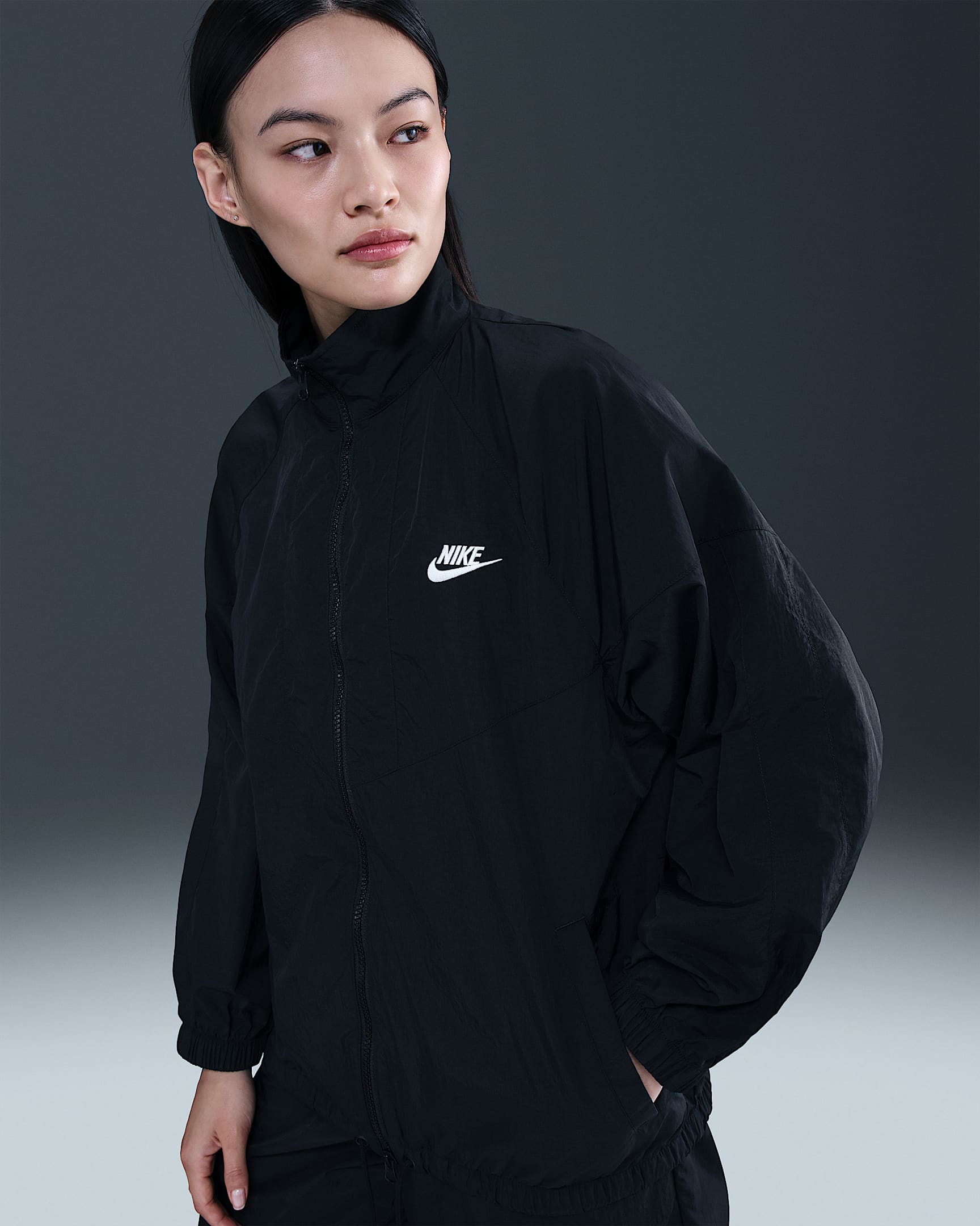 Nike Sportswear Windrunner Women's Oversized Jacket - Black/Black/Sail