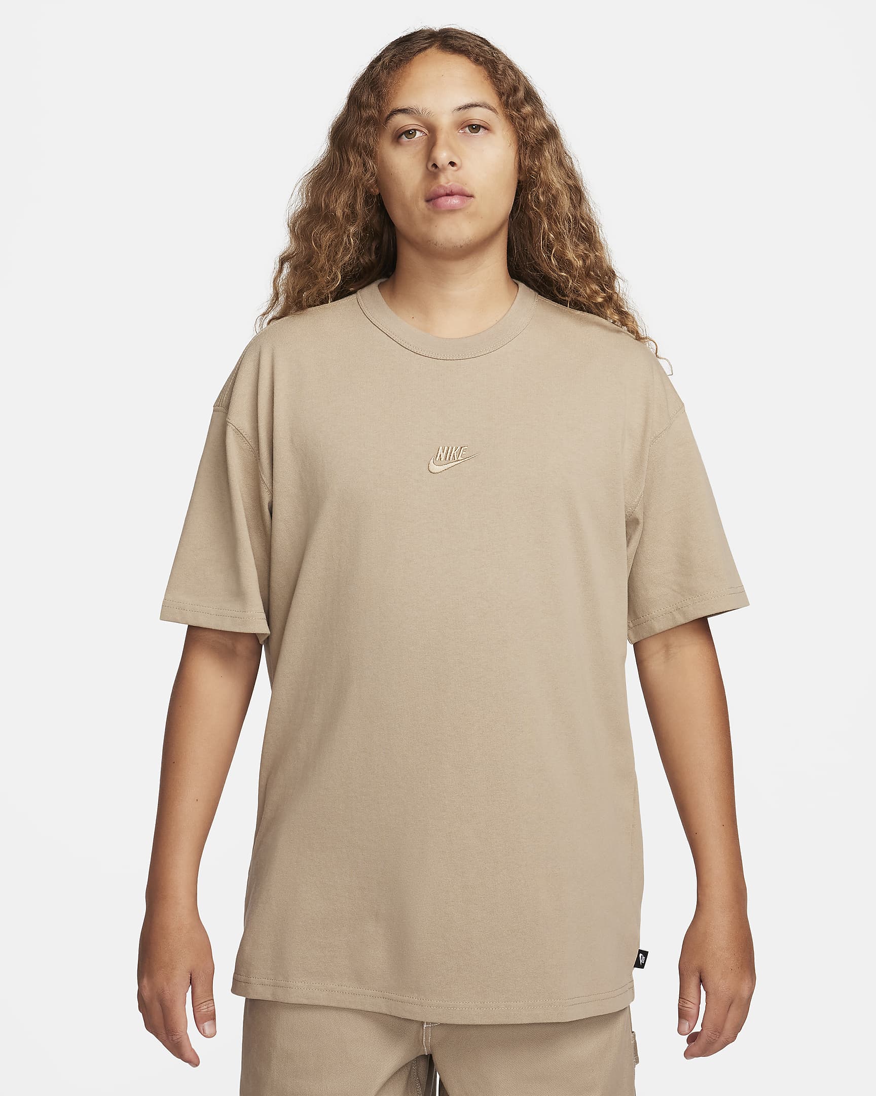 Playera para hombre Nike Sportswear Premium Essentials - Caqui