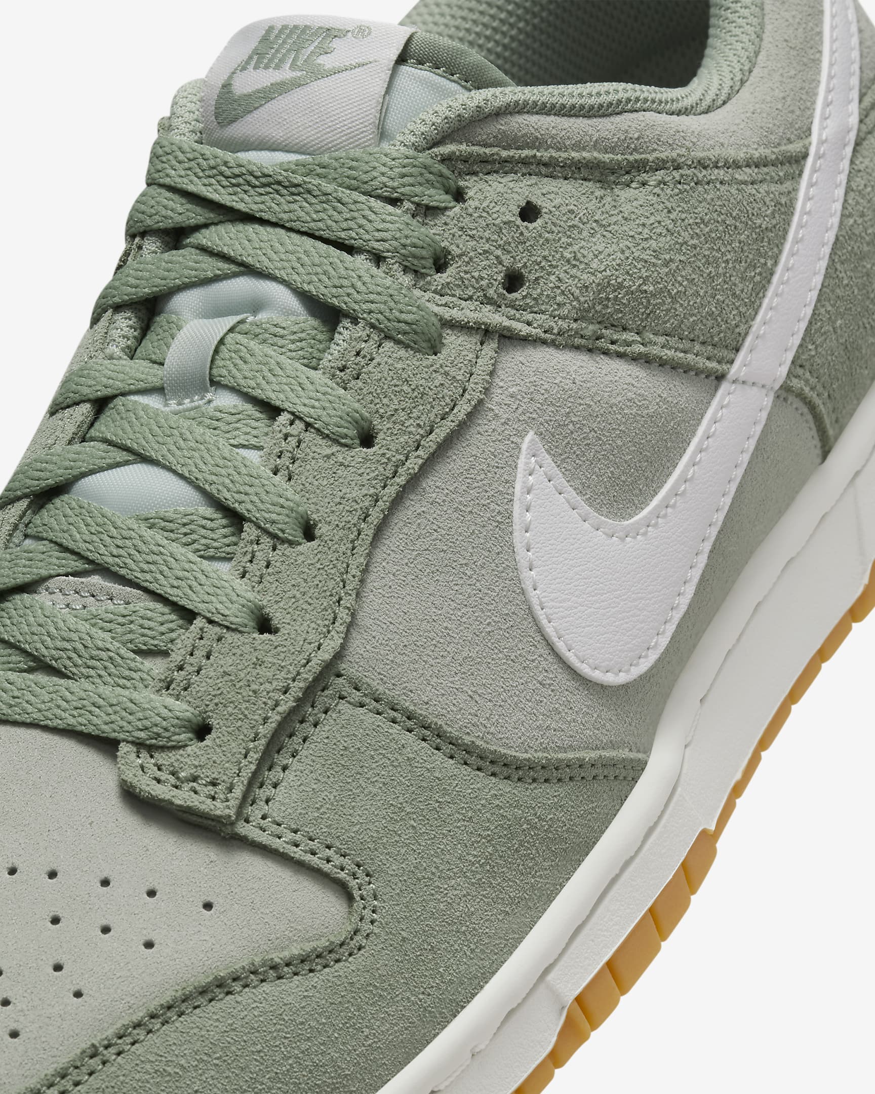 Nike Dunk Low Retro SE Men's Shoes - Jade Horizon/Light Silver/Gum Yellow/Summit White