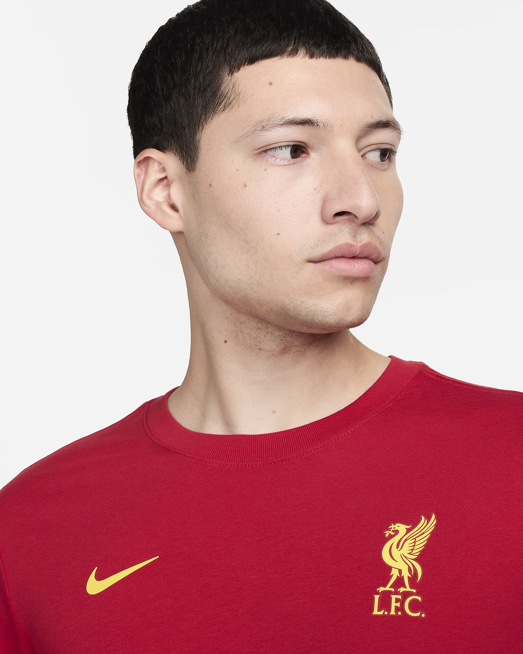 Liverpool FC Essential 男款 Nike 足球 T 恤 - Gym Red