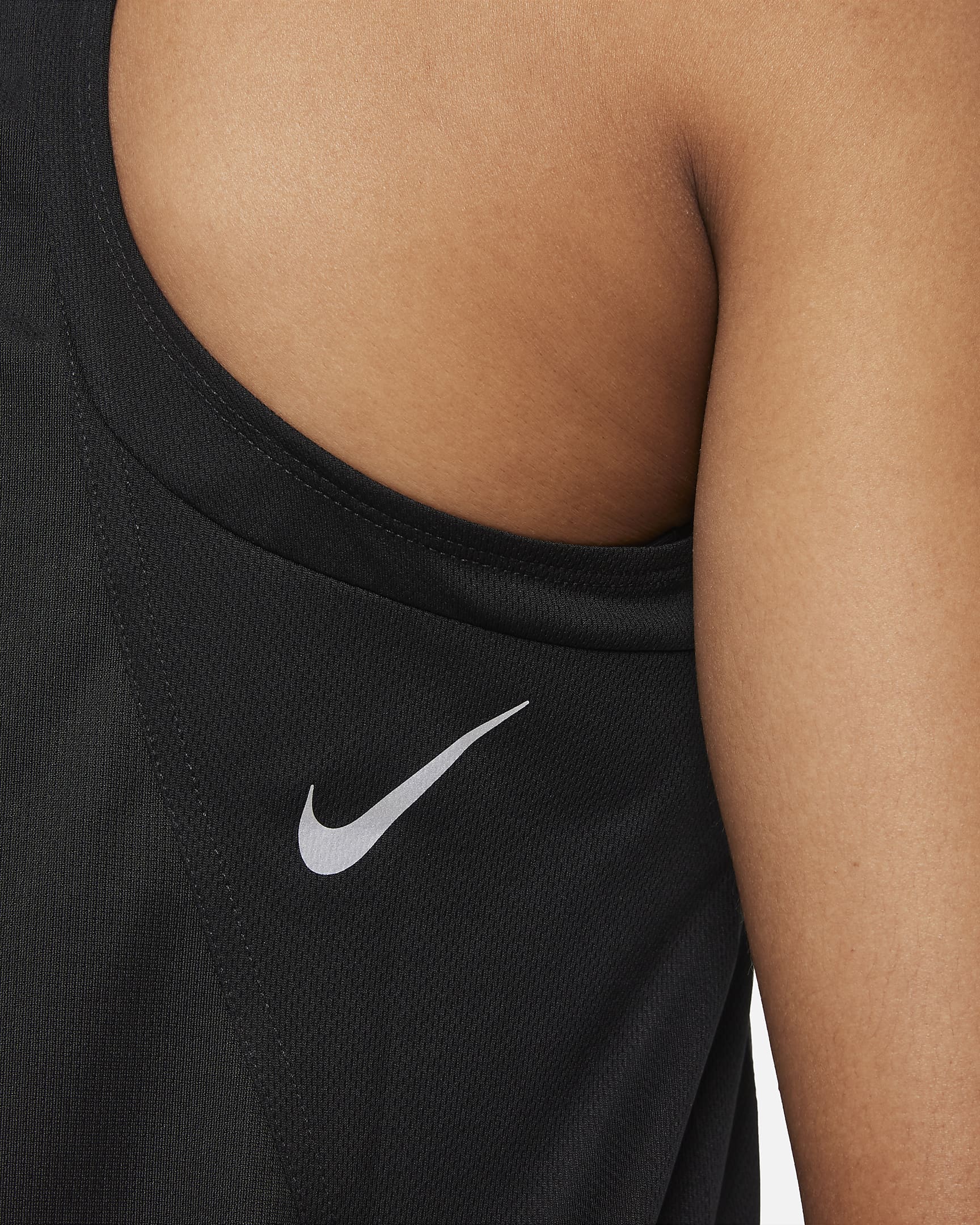 Γυναικεία φανέλα για τρέξιμο Nike Dri-FIT Race - Μαύρο