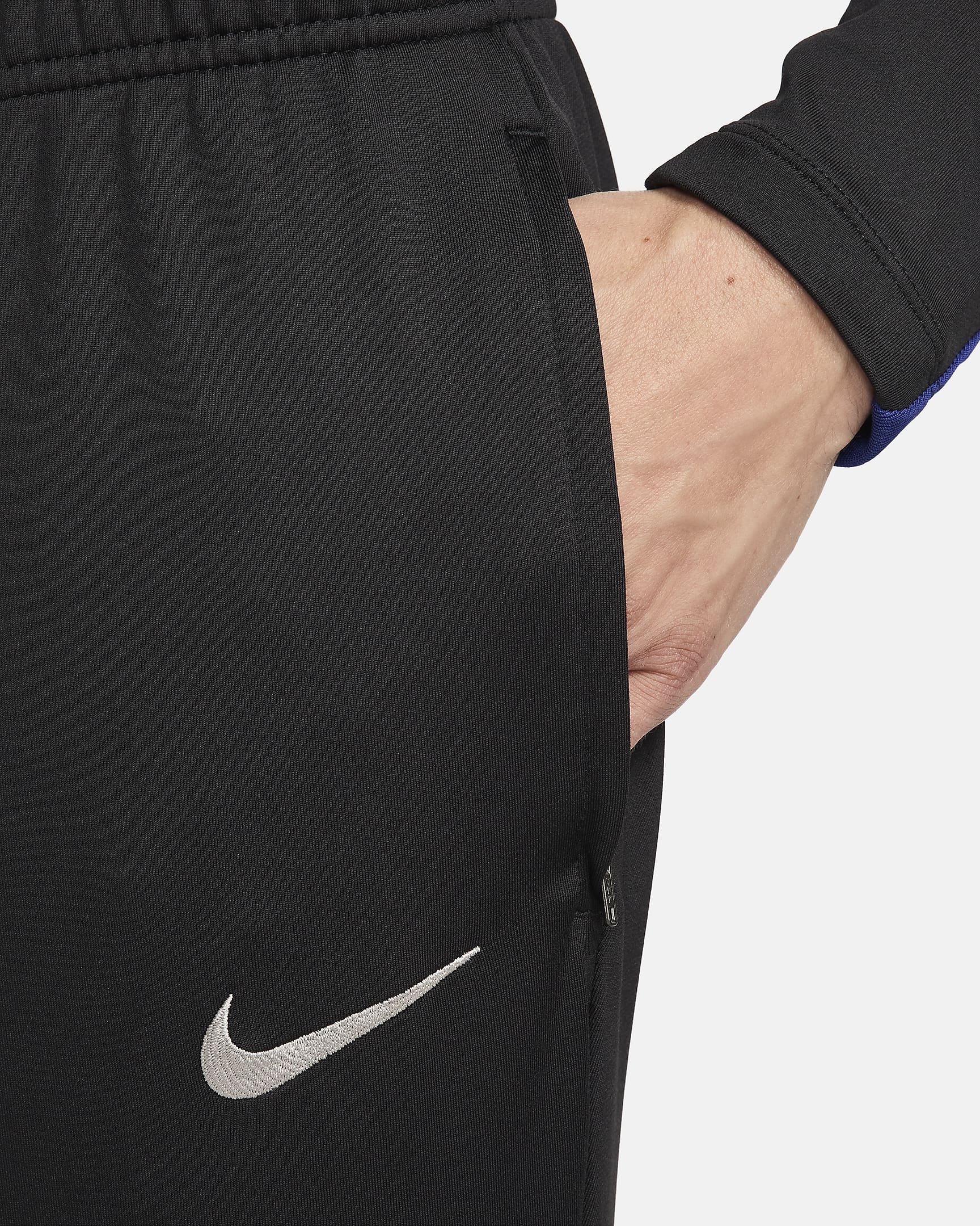 Pantalon de foot en maille Nike Dri-FIT FC Barcelona Strike pour homme - Noir/Noble Red/Deep Royal Blue/Light Orewood Brown