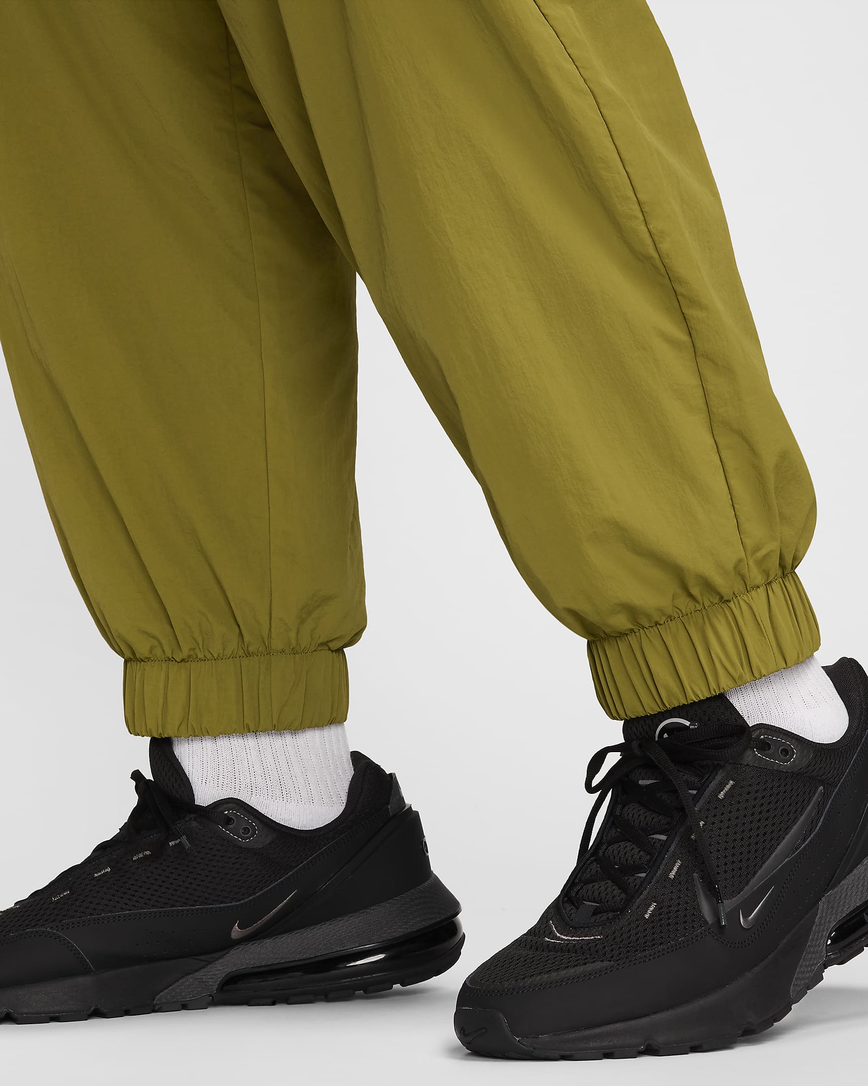 Nike Tech Men's Woven Cargo Pants - Pacific Moss/Black