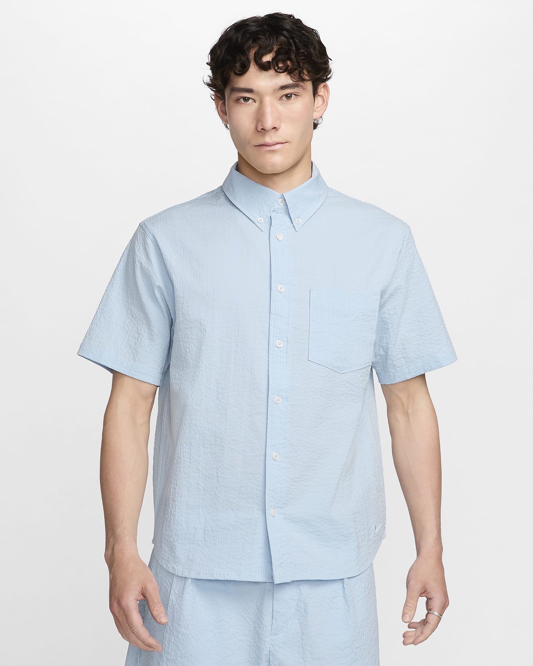 Nike Life Men's Short-Sleeve Seersucker Button-Down Shirt - Light Armory Blue/Light Armory Blue