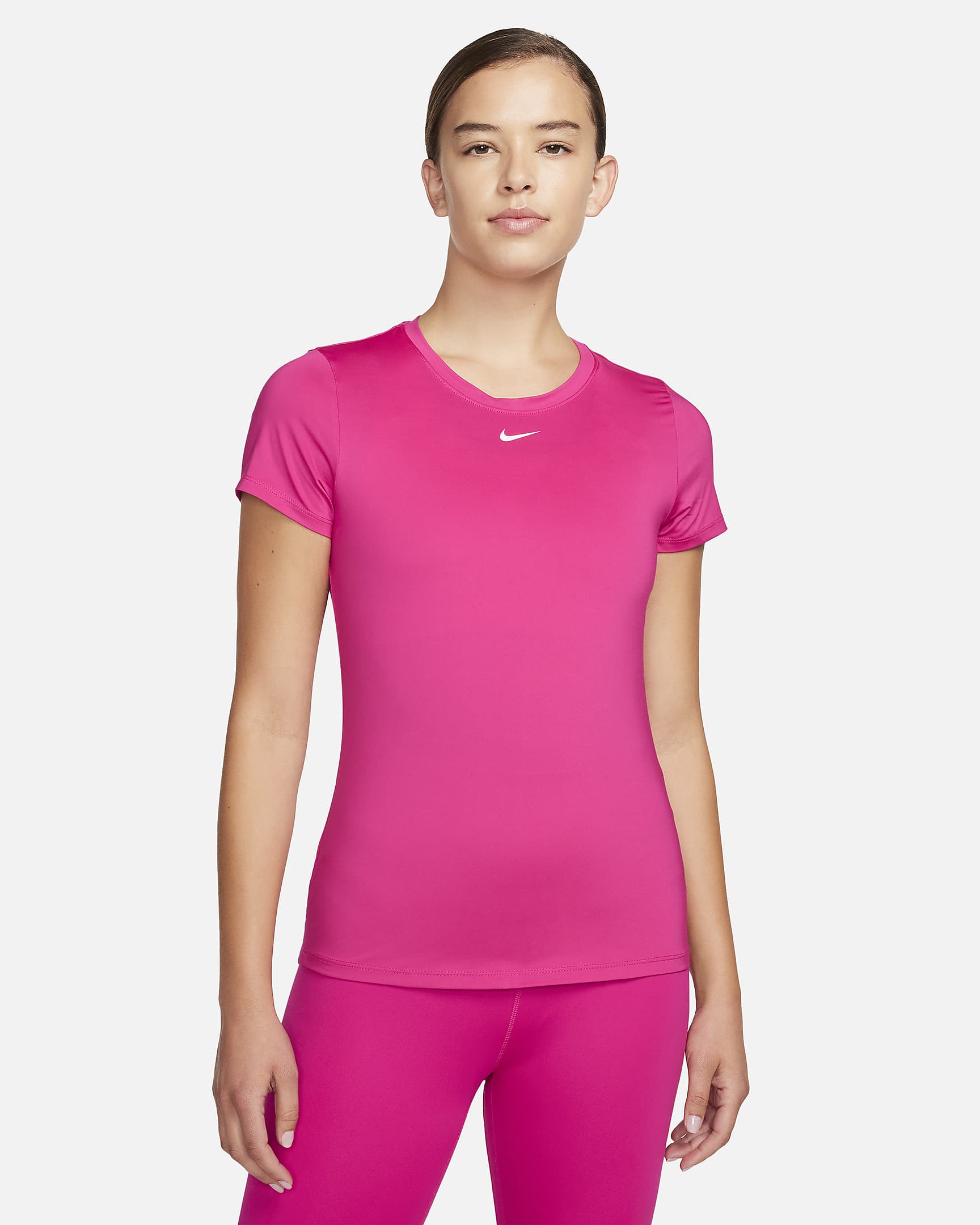 Nike Dri-FIT One Women's Slim-Fit Short-Sleeve Top. Nike DK