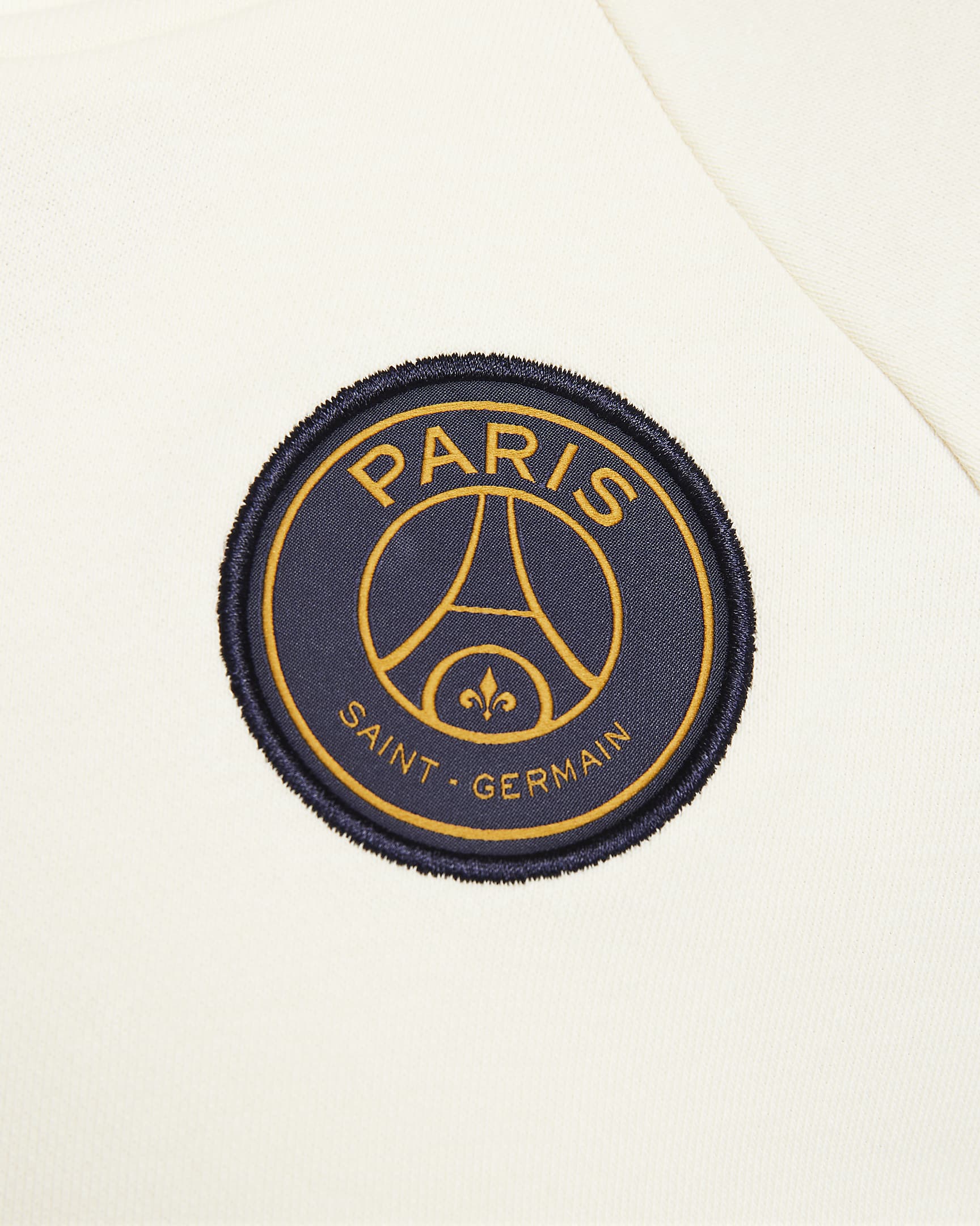 Paris Saint-Germain Essential Women's Nike Football Fleece Pullover ...