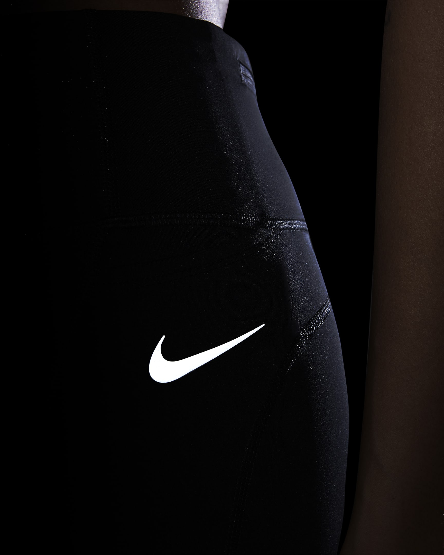 Nike Fast Pantalón corto de running de talle medio de 18 cm - Mujer - Negro