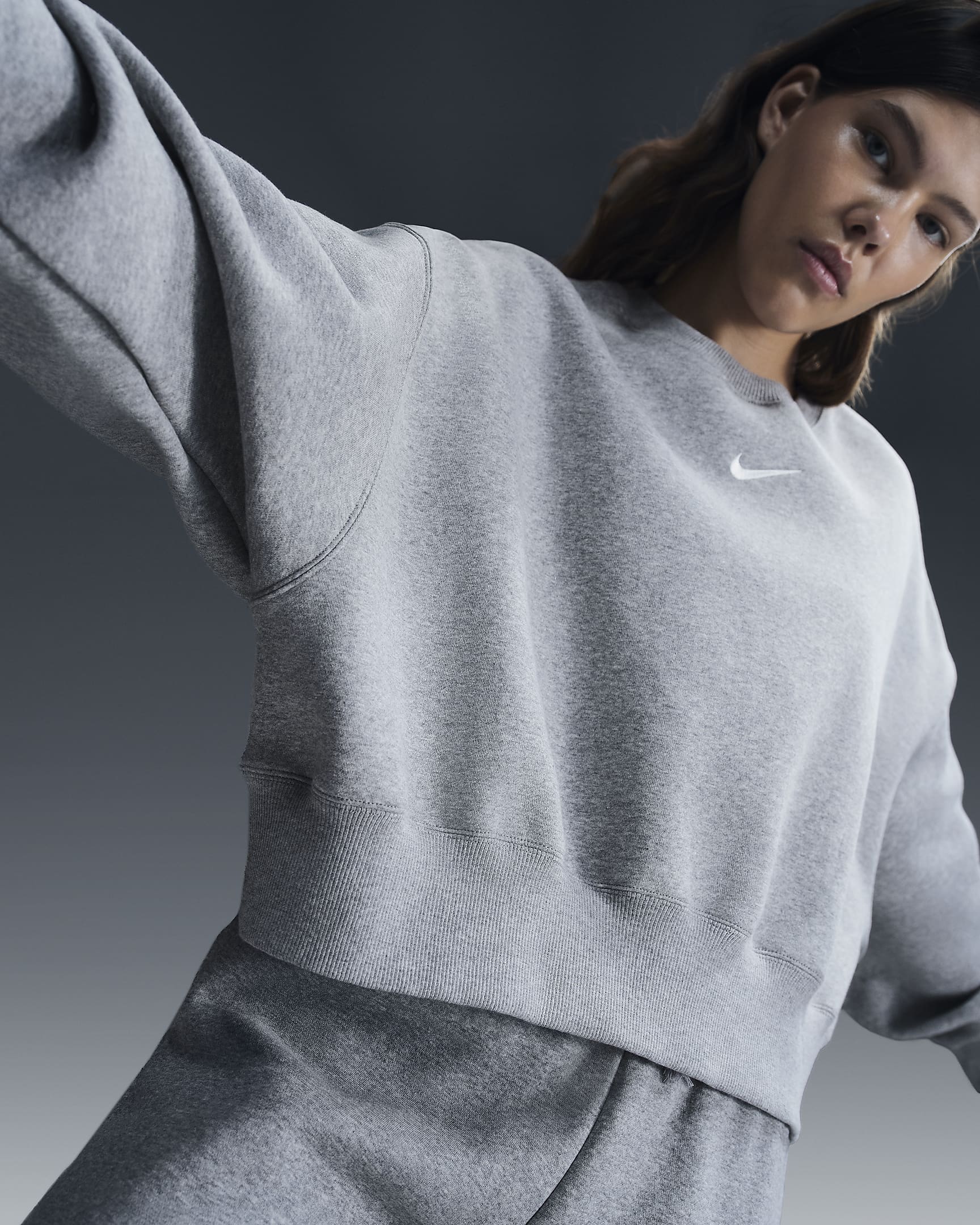 Oversized Nike Sportswear Phoenix Fleece-sweatshirt med rund hals til kvinder - Dark Grey Heather/Sail