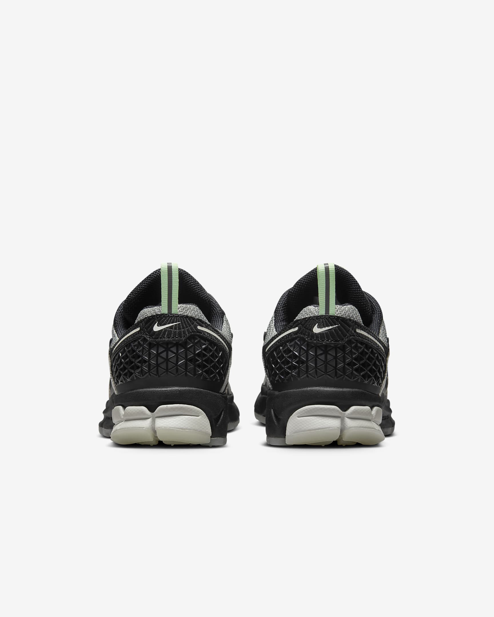 Nike Vomero 5 Older Kids' Shoes - Photon Dust/Black/Vapour Green/Black