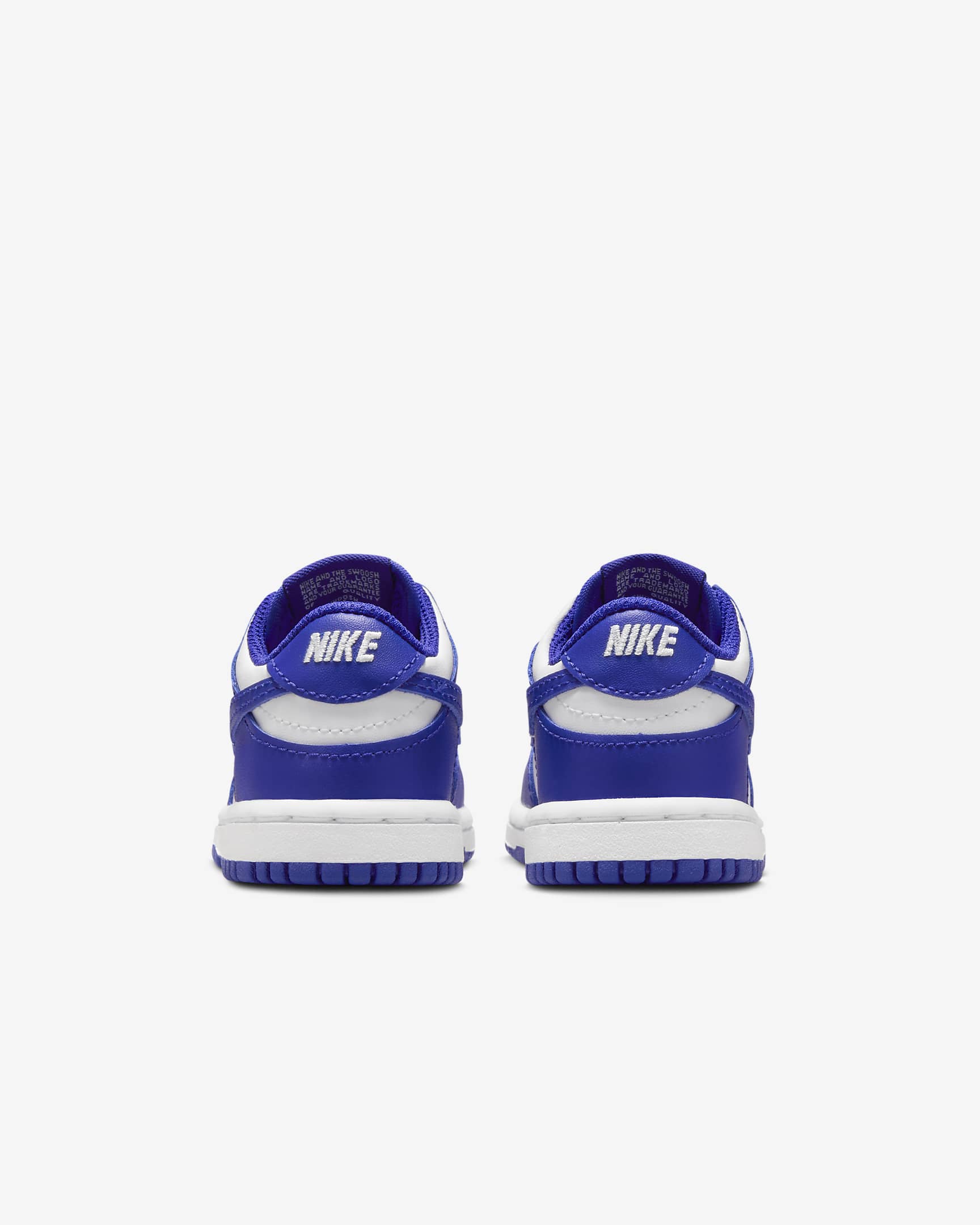 Sko Nike Dunk Low för baby/små barn - Vit/University Red/Concord
