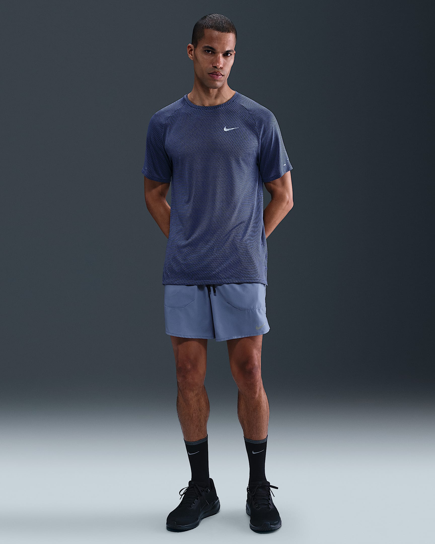 Löparshorts Dri-FIT Nike Stride 18 cm med innerbyxor för män - World Indigo/Svart