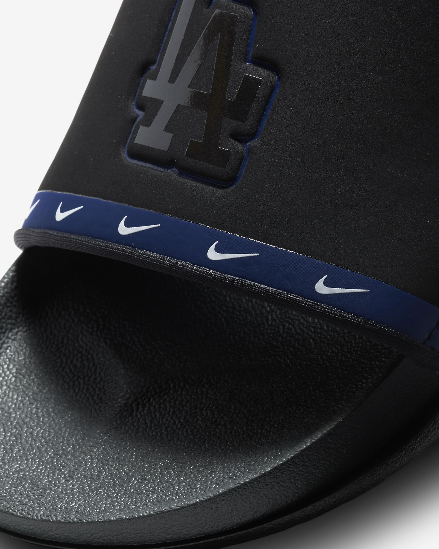 Nike Offcourt (MLB Los Angeles Dodgers) Slide. Nike.com