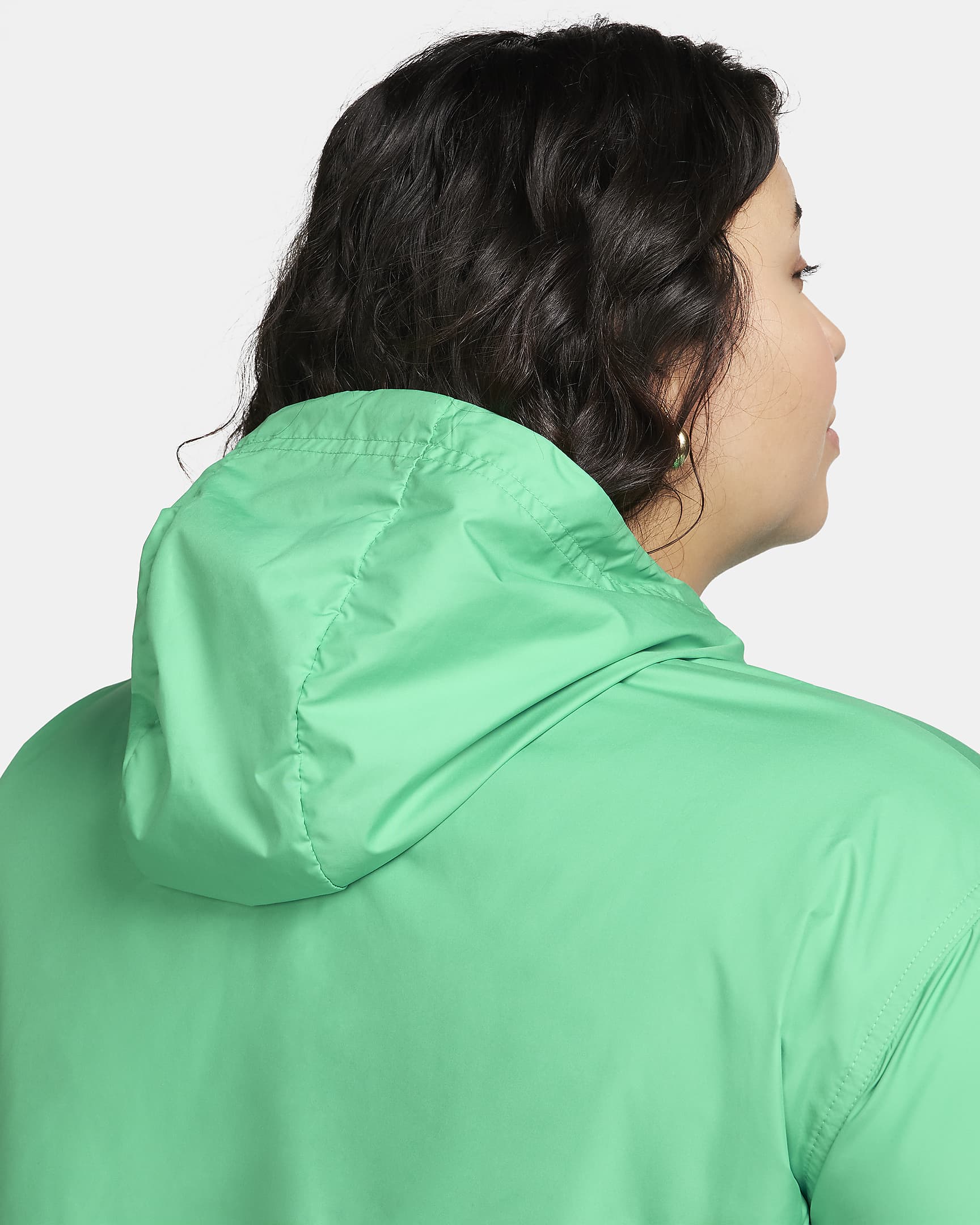 Nike Sportswear Essential Repel Women's Woven Jacket (Plus Size).