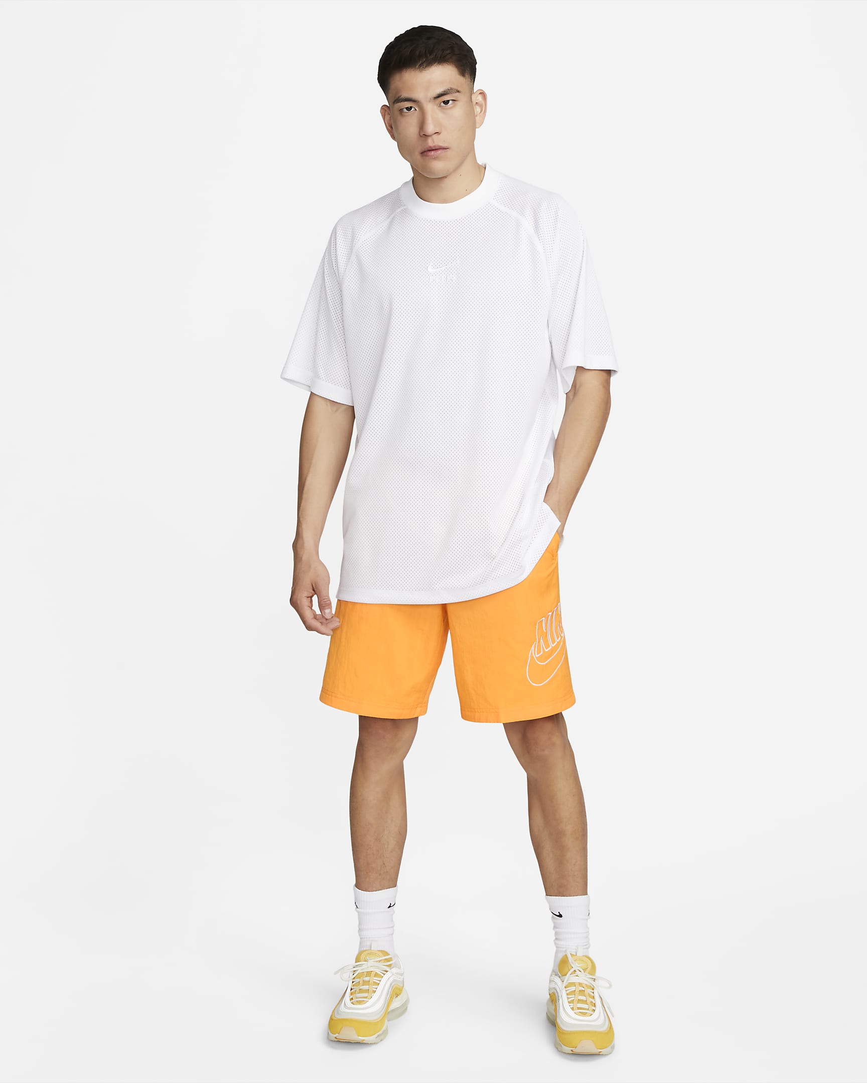 Nike Sportswear Alumni Men's Woven Flow Shorts. Nike.com