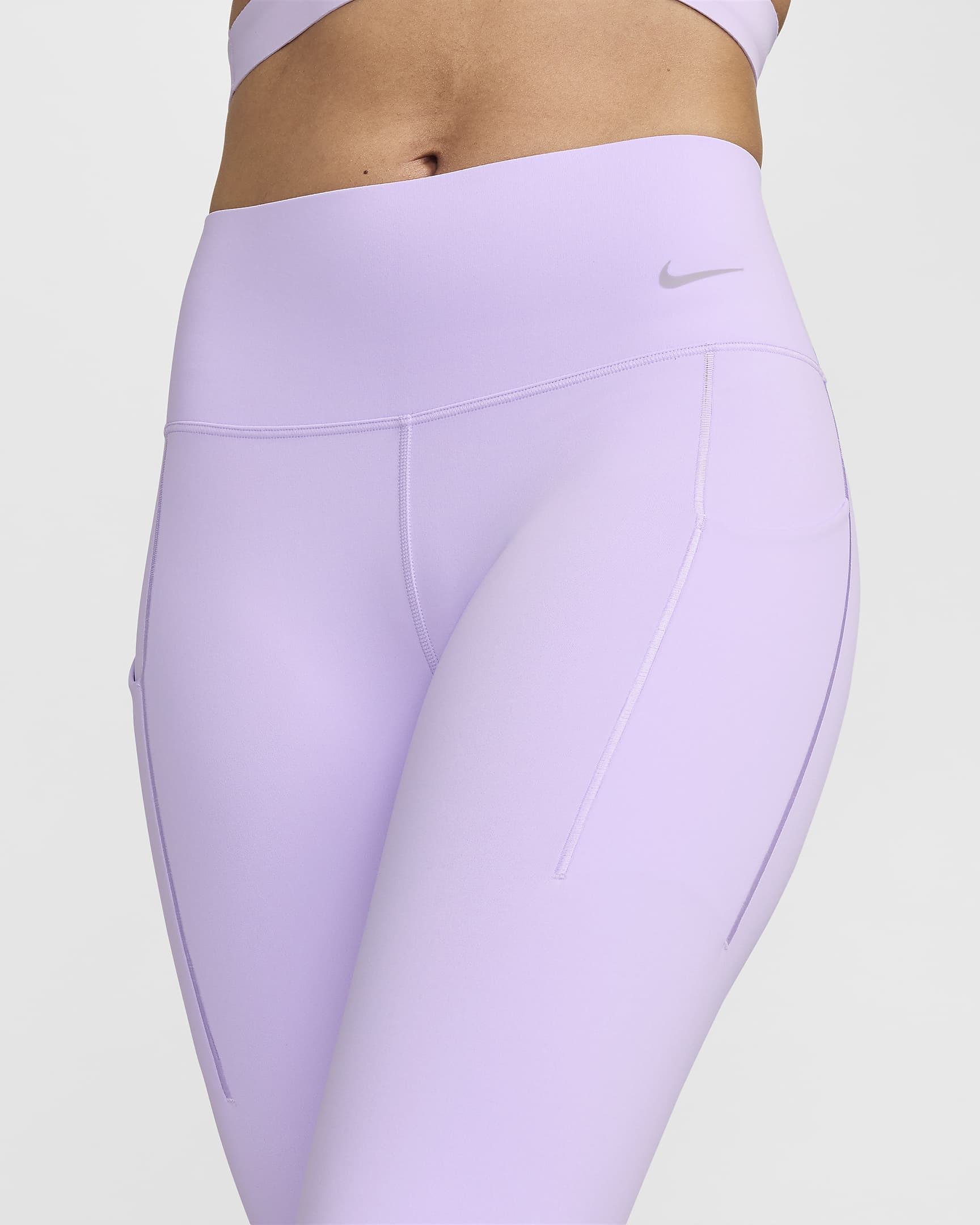 Damskie legginsy ze średnim stanem i kieszeniami o długości 7/8 zapewniające średnie wsparcie Nike Universa - Lilac Bloom/Czerń