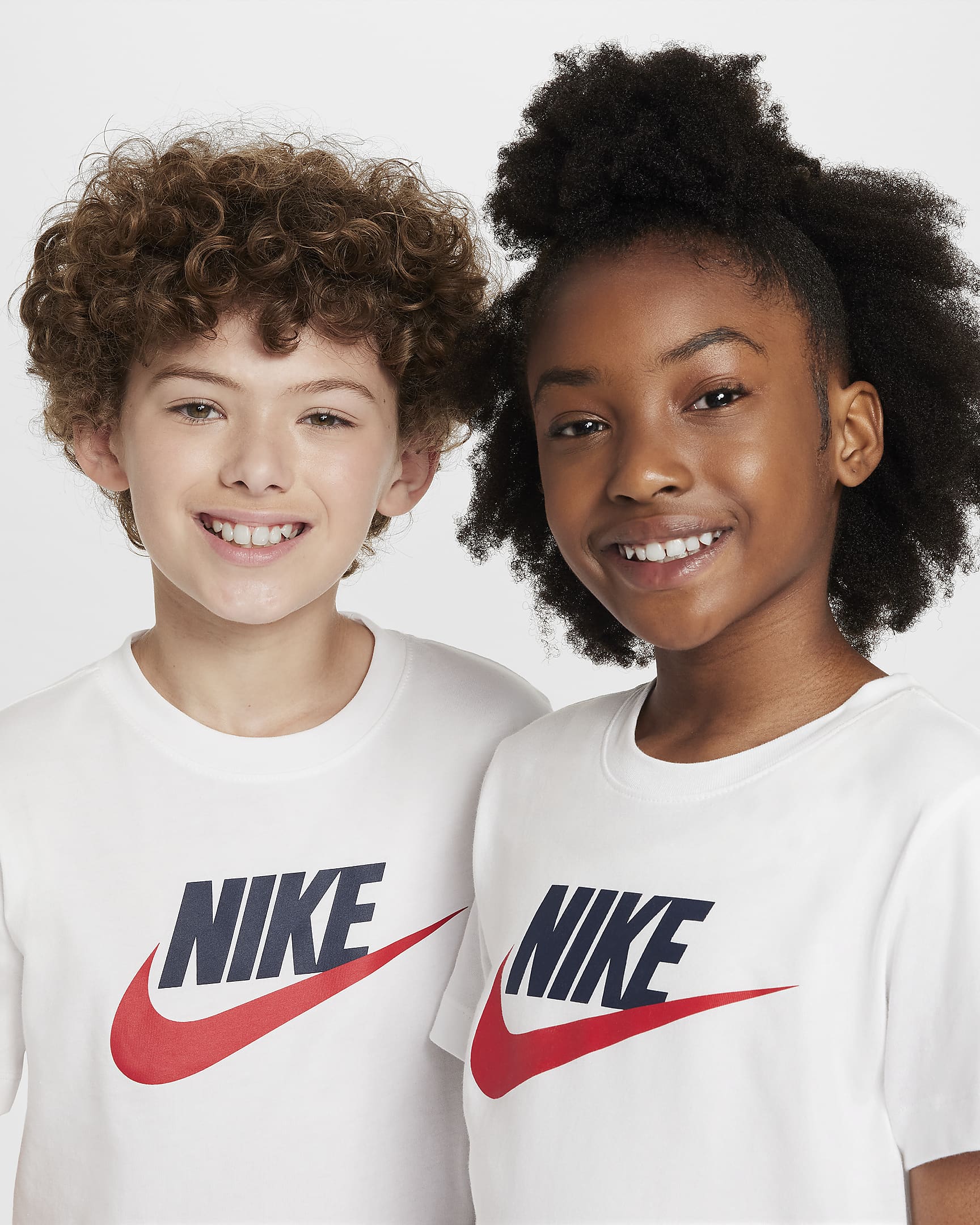 Nike Sportswear T-Shirt für ältere Kinder - Weiß