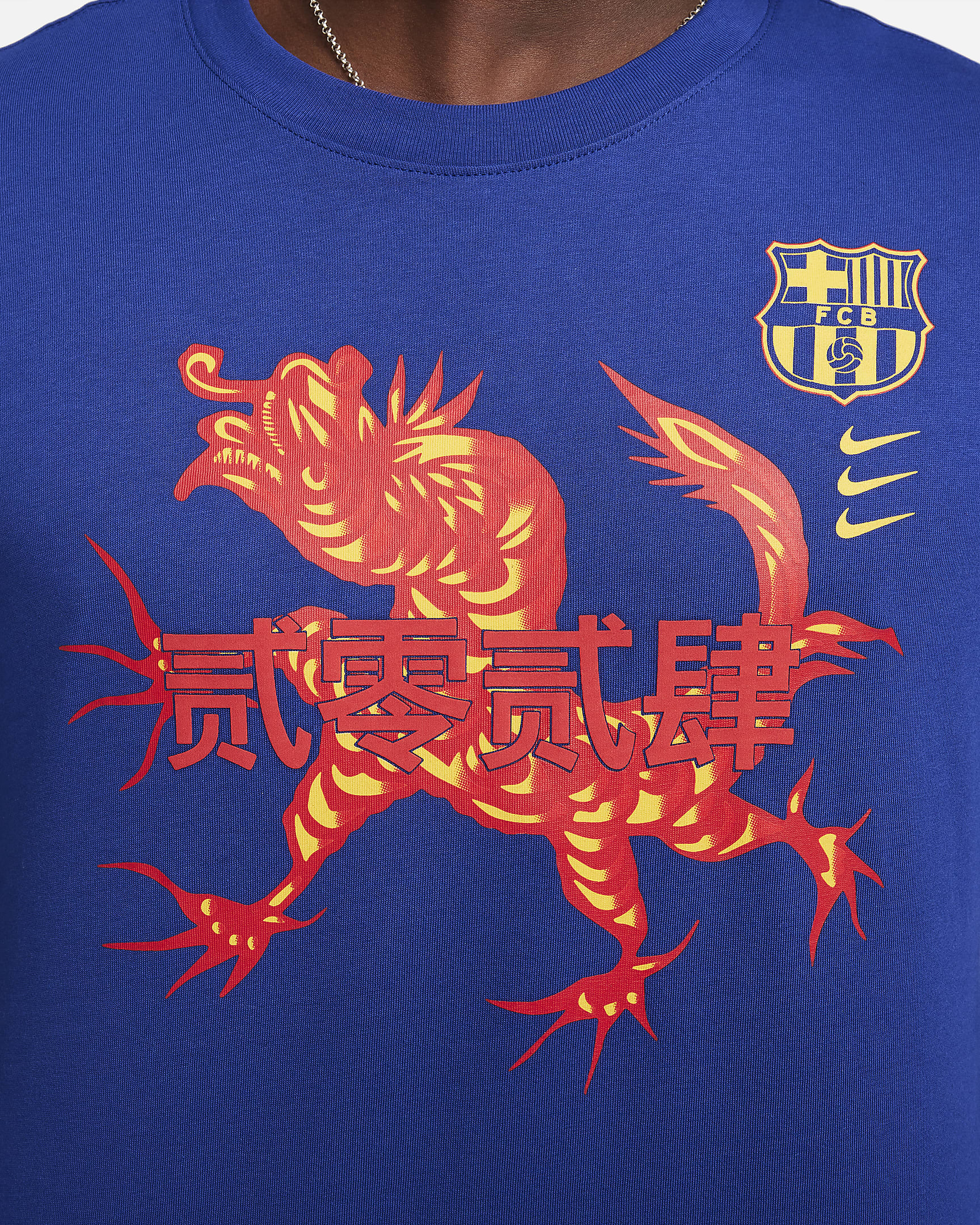thumbnail interactive-video image 1 of FC Barcelona Men's T-Shirt – Medium Blue Cotton Crew Neck – Team Logo Graphic 1 of 2
