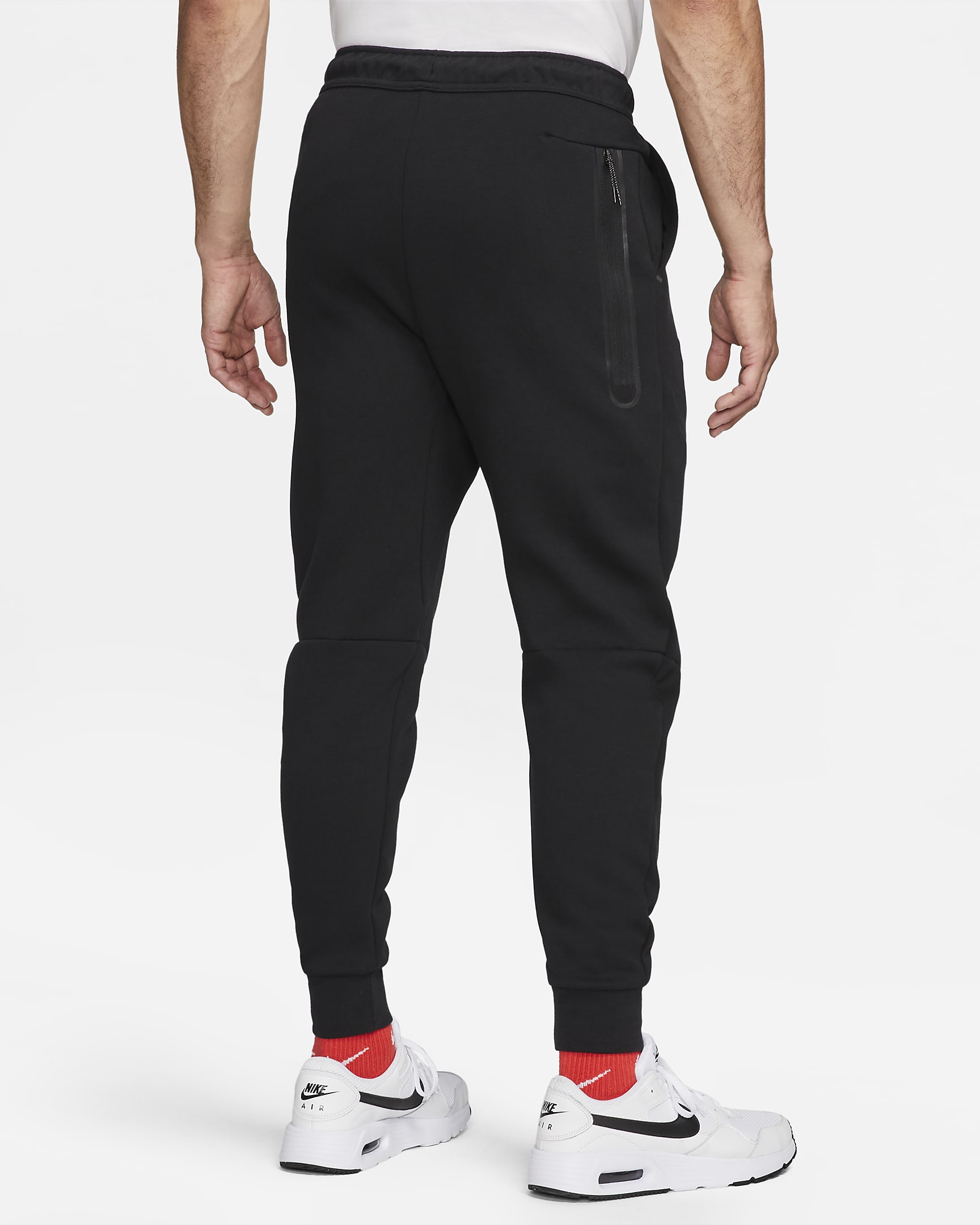 Liverpool F.C. Away Tech Fleece Men's Joggers. Nike LU