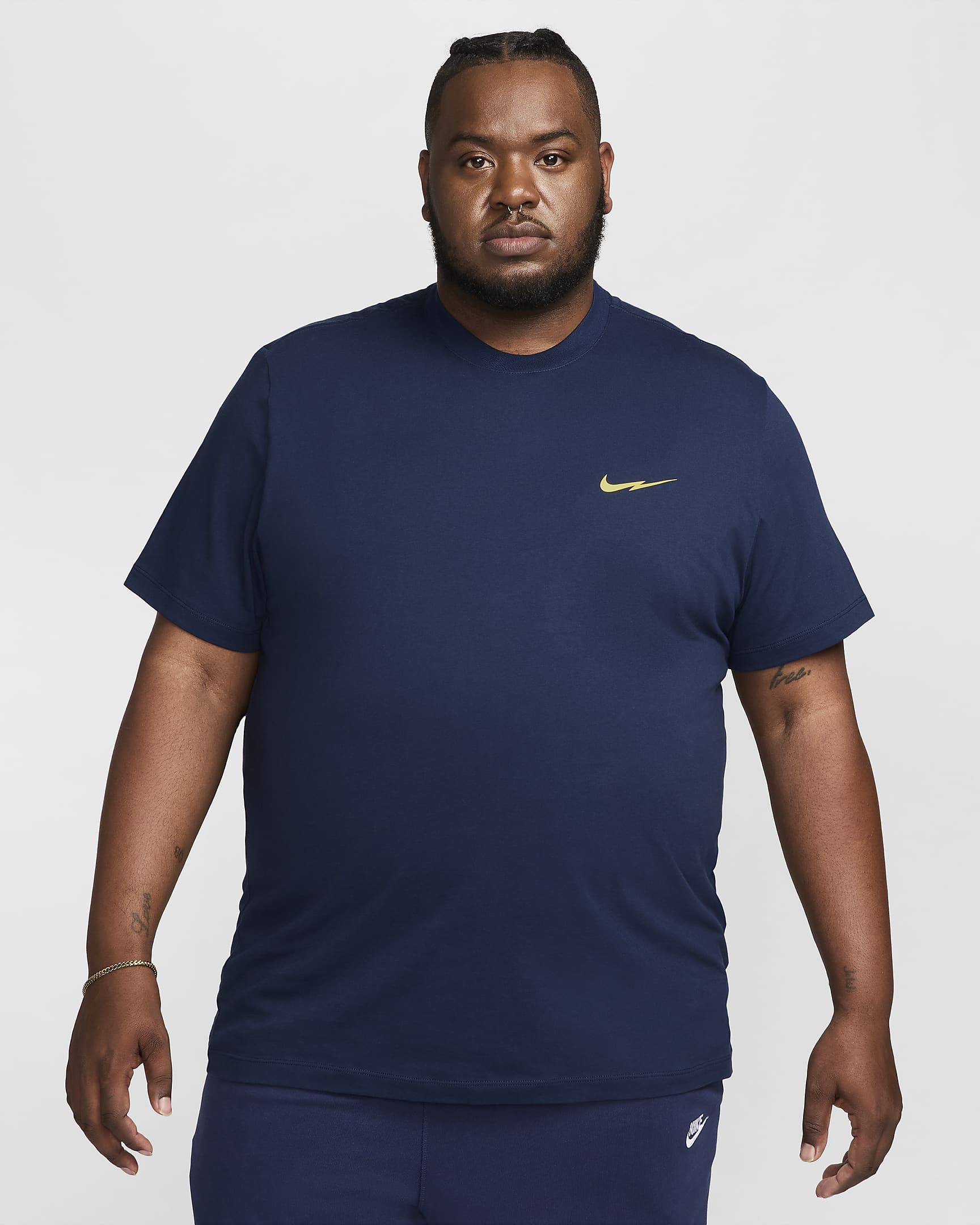 Nike Sportswear Men's T-Shirt - Midnight Navy