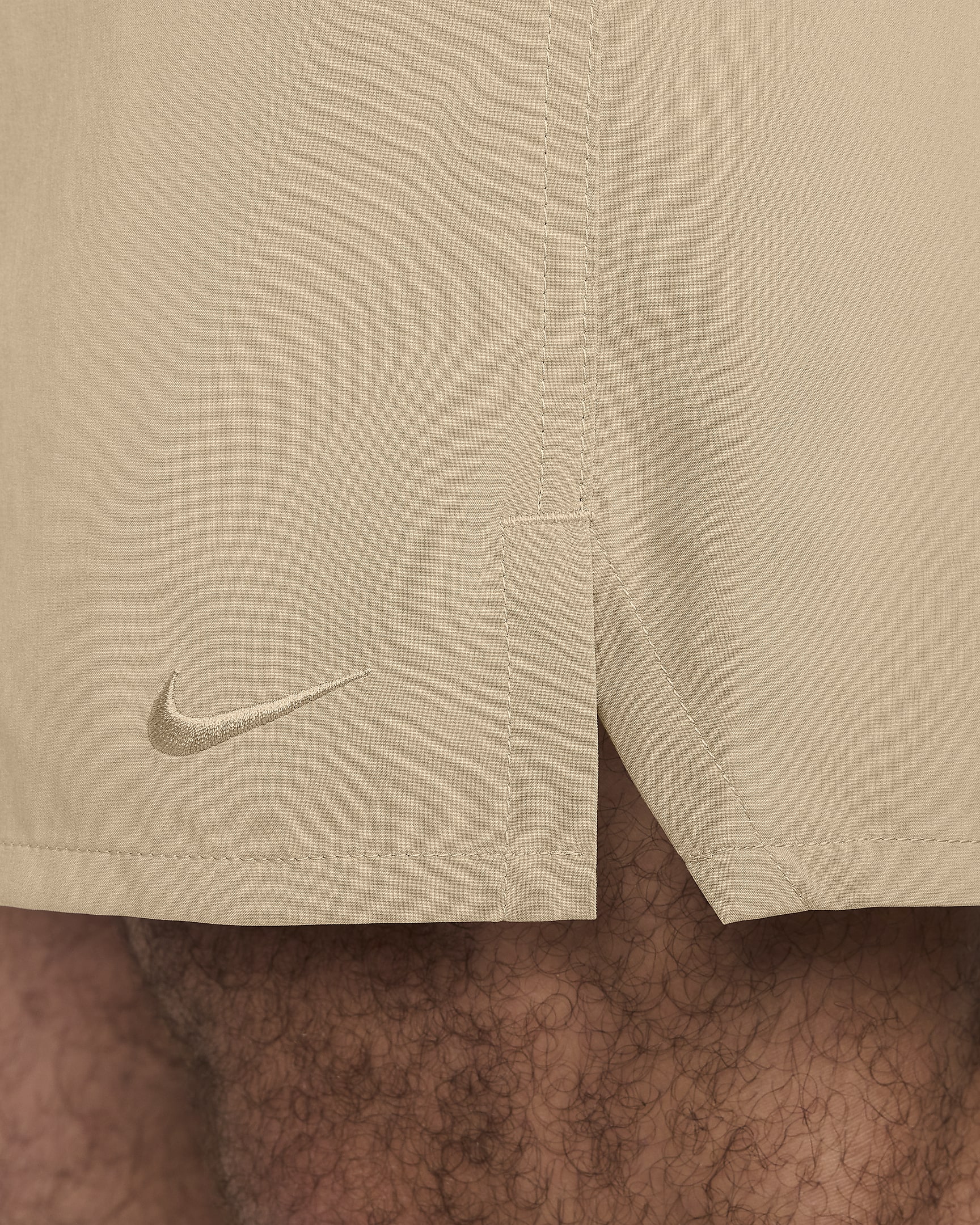 Nike Unlimited multifunctionele niet-gevoerde herenshorts met Dri-FIT (18 cm) - Khaki/Zwart/Khaki