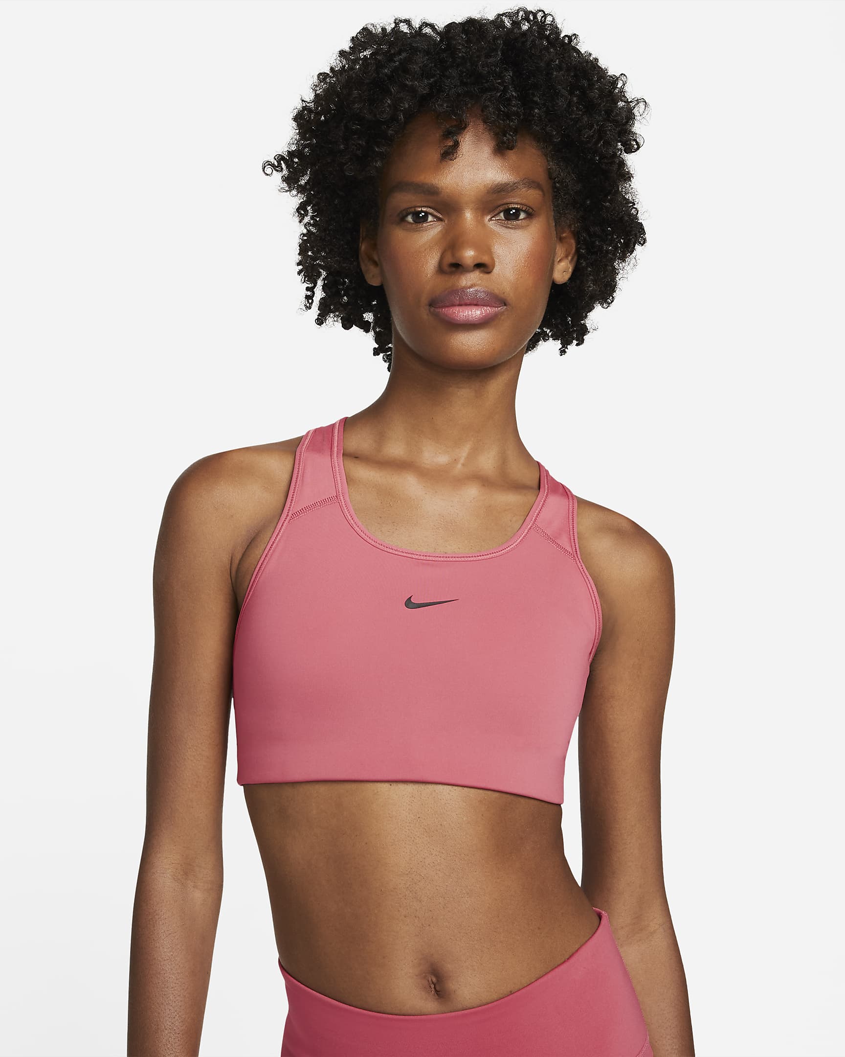 Bra deportivo con almohadilla de una sola pieza de media sujeción para mujer Nike Swoosh - Rosa arcaico/Negro