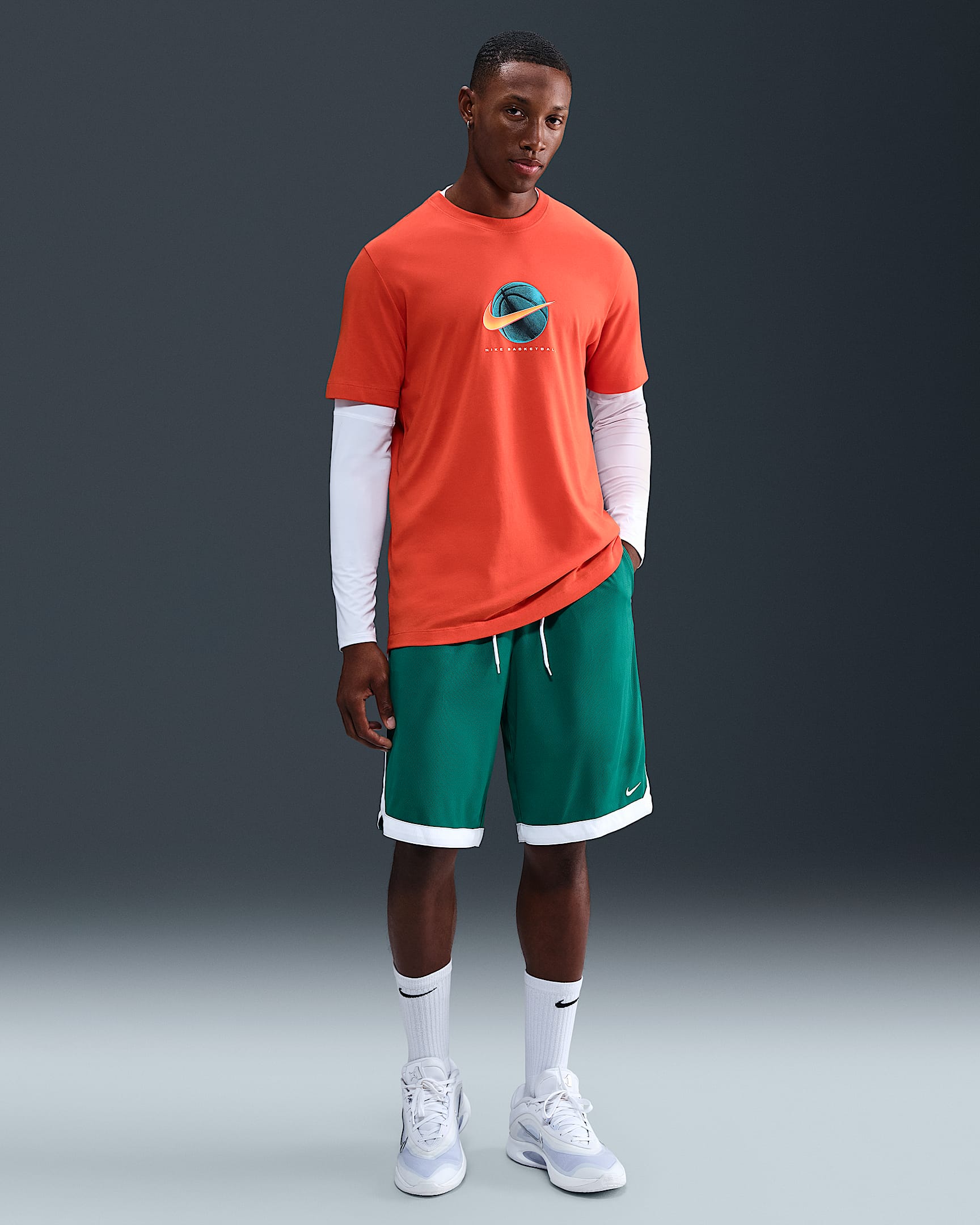 Shorts de básquetbol Dri-FIT de 28 cm para hombre Nike DNA Academy - Malaquita/Blanco/Blanco